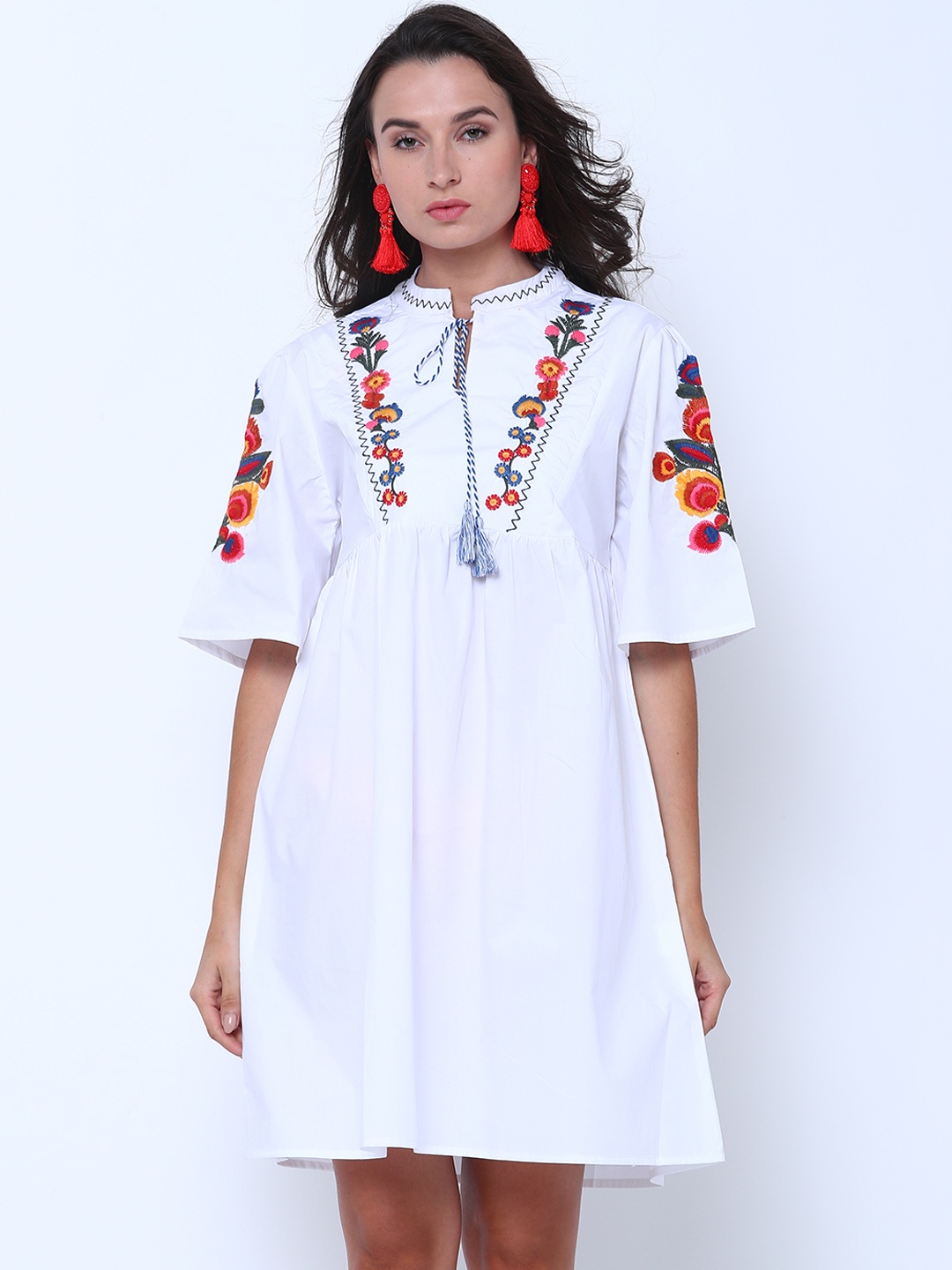 

Tokyo Talkies Women Off-White Solid Fit and Flare Dress