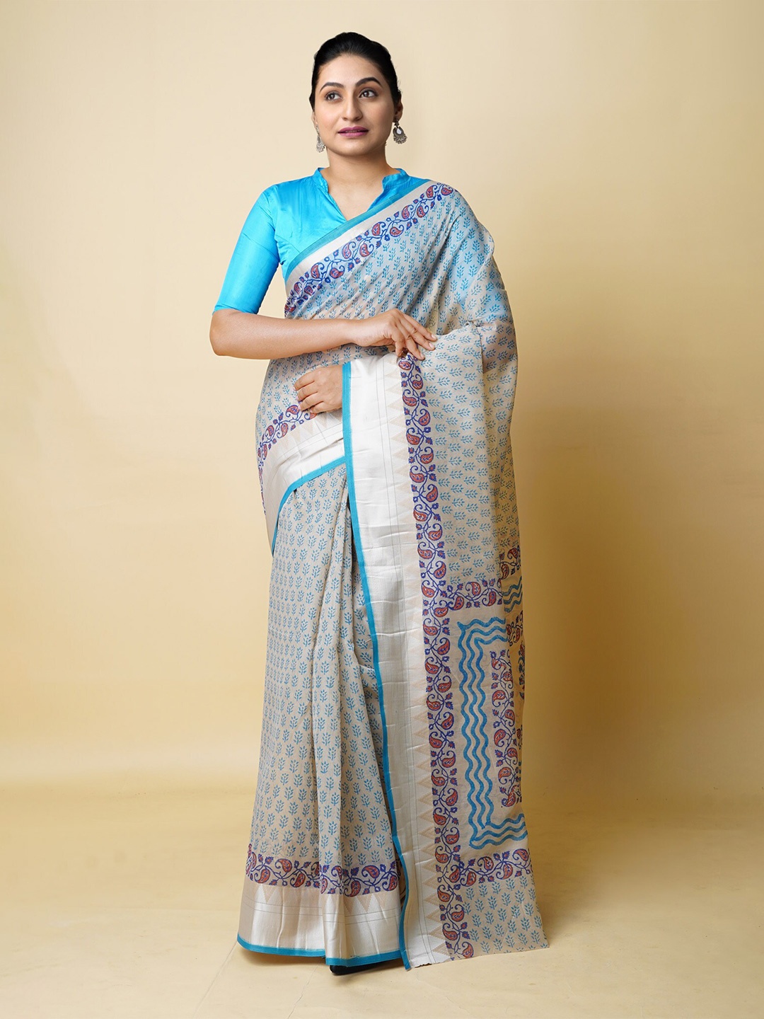 

Unnati Silks Floral Zari Silk Cotton Chanderi Saree, Cream