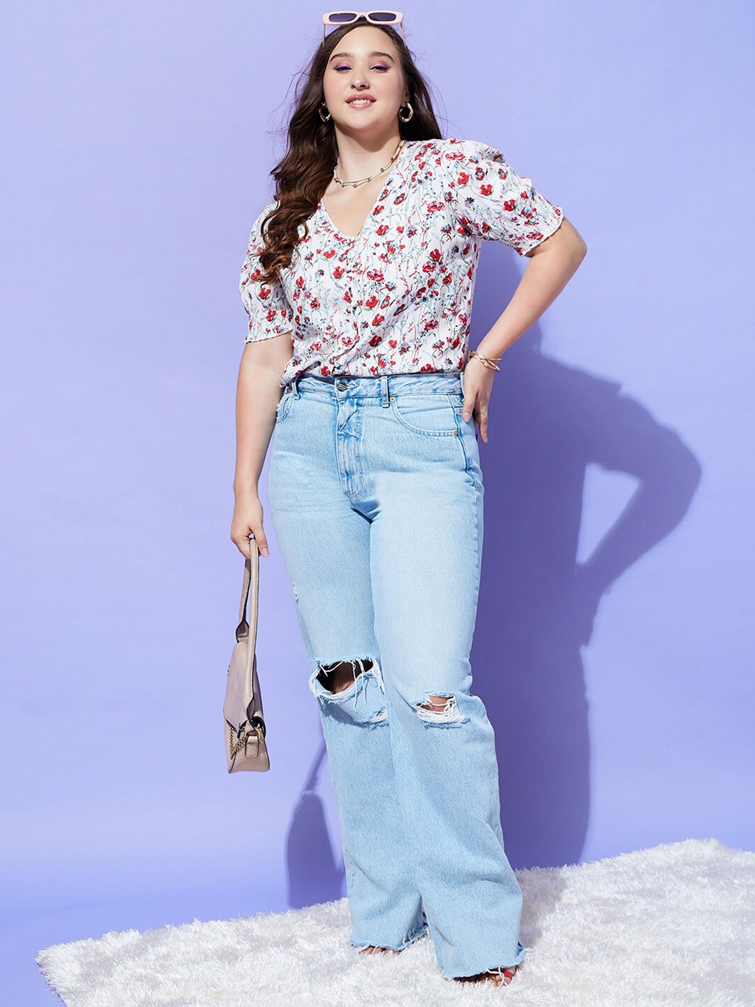 

Berrylush Curve Floral Printed V-Neck Smocked Shirt Style Top, White