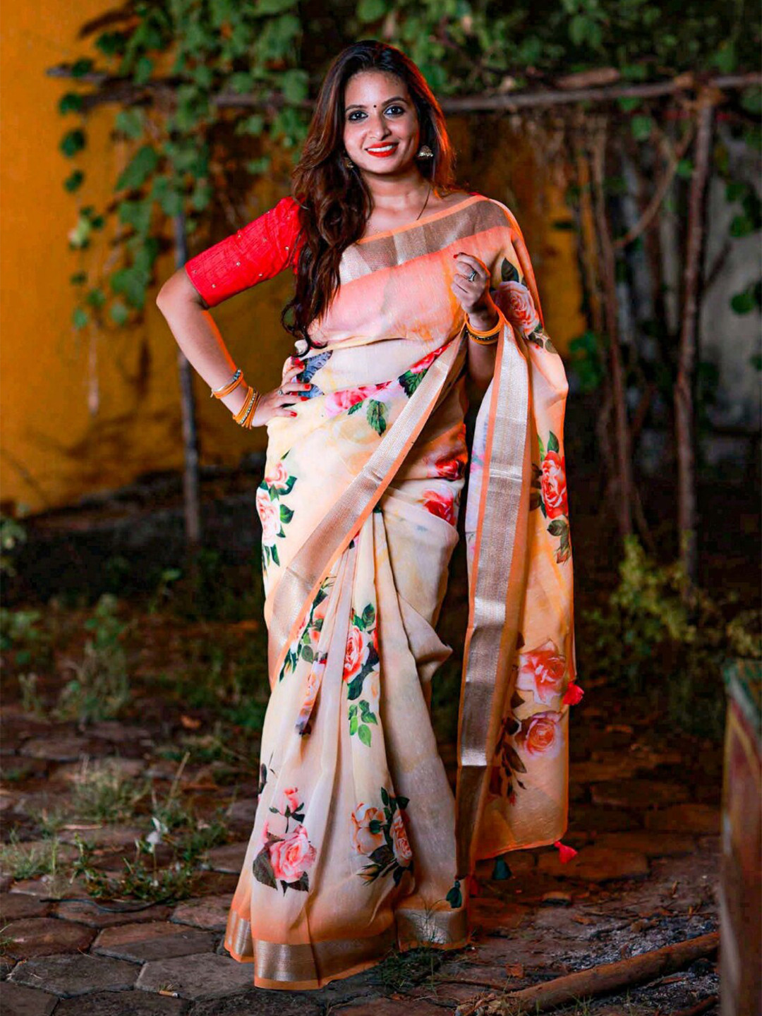 

Kaizen TEXO FAB Floral Printed Zari Tussar Saree, Peach