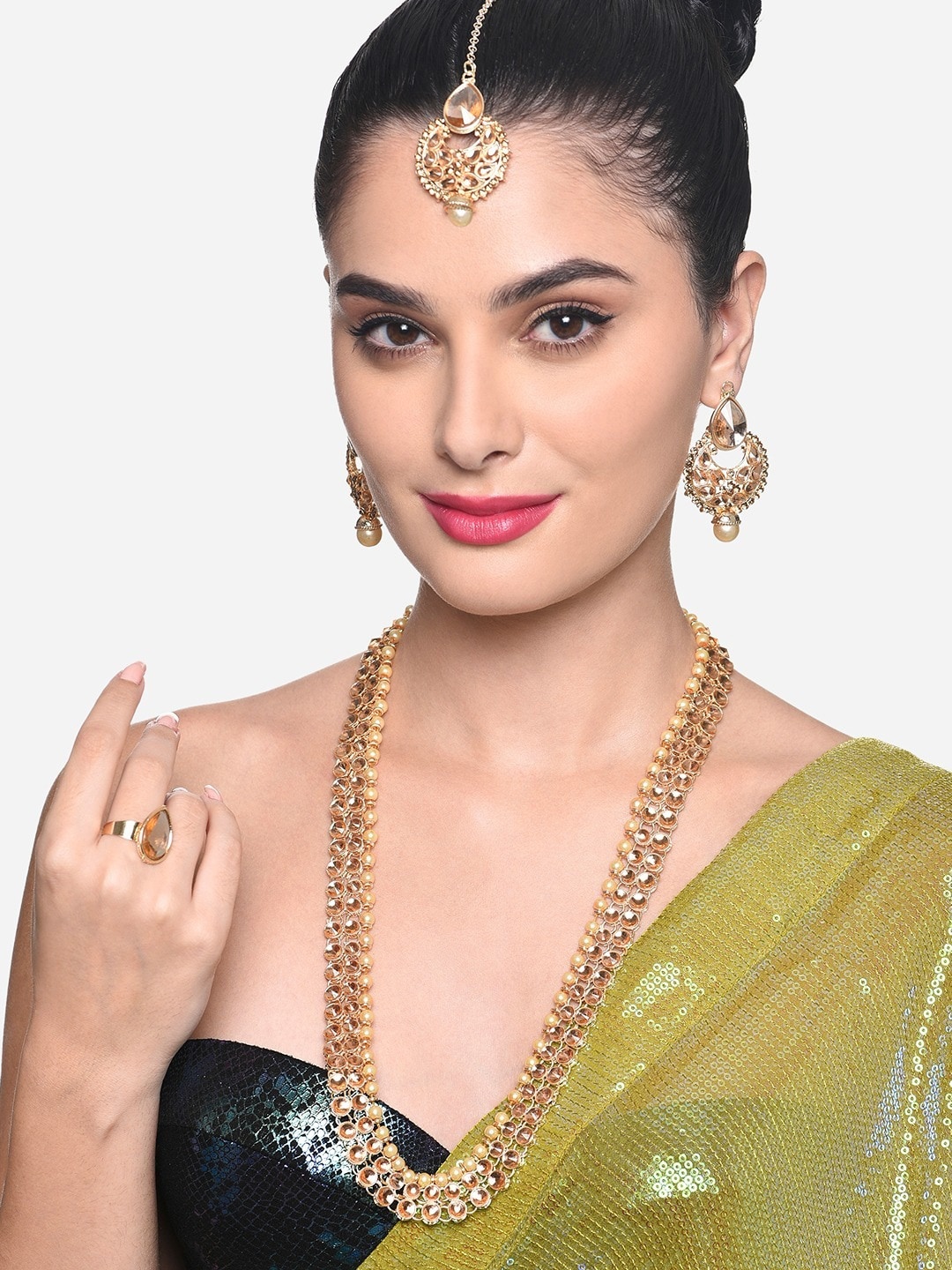 

Zaveri Pearls Gold-Plated Stone Studded & Beaded Necklace & Earrings With Maang Tika