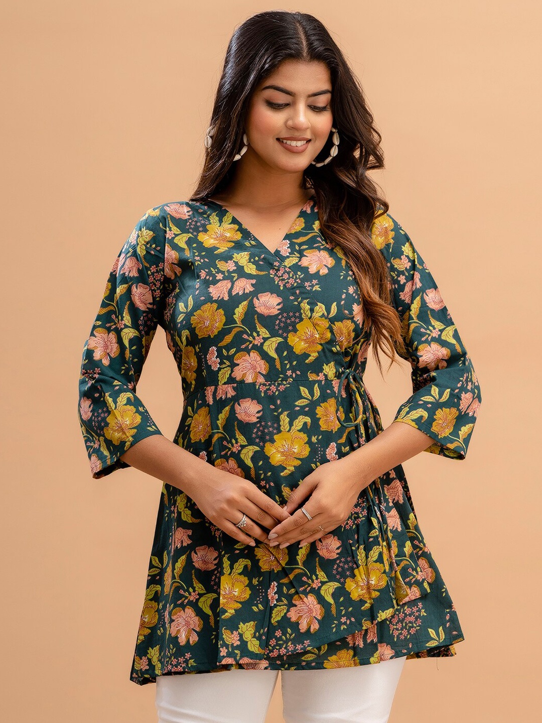 

FERANOID Floral Printed V-Neck Pure Cotton A-Line Kurti, Green