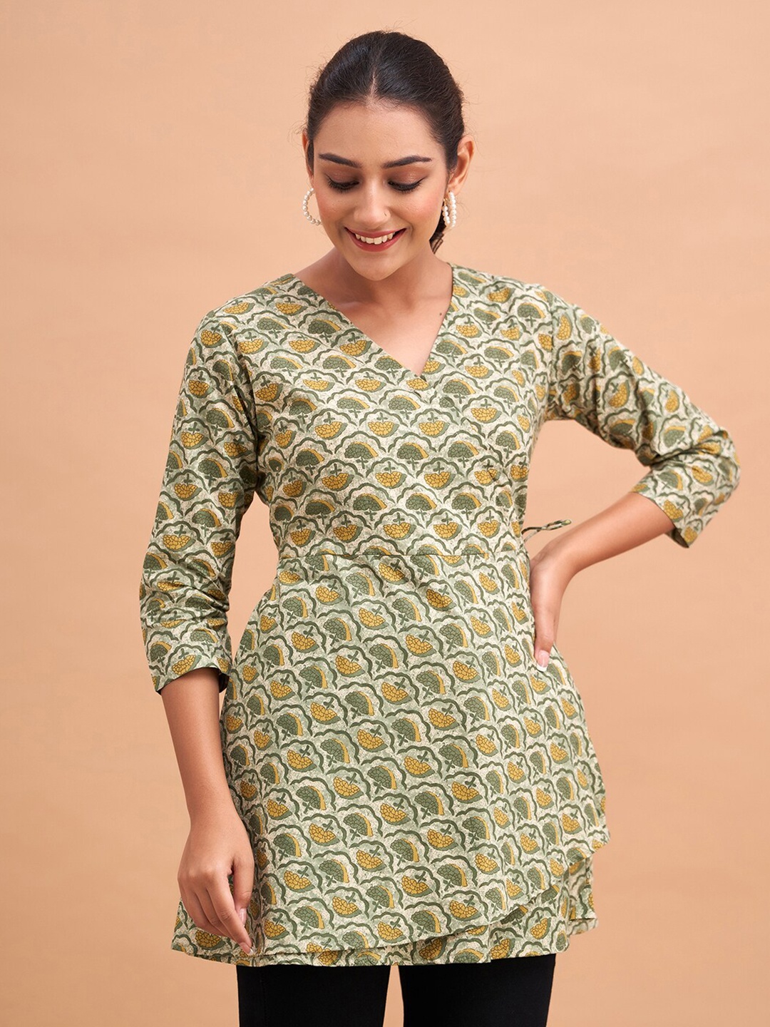 

FERANOID Floral Printed V-Neck Pure Cotton A-Line Kurti, Green