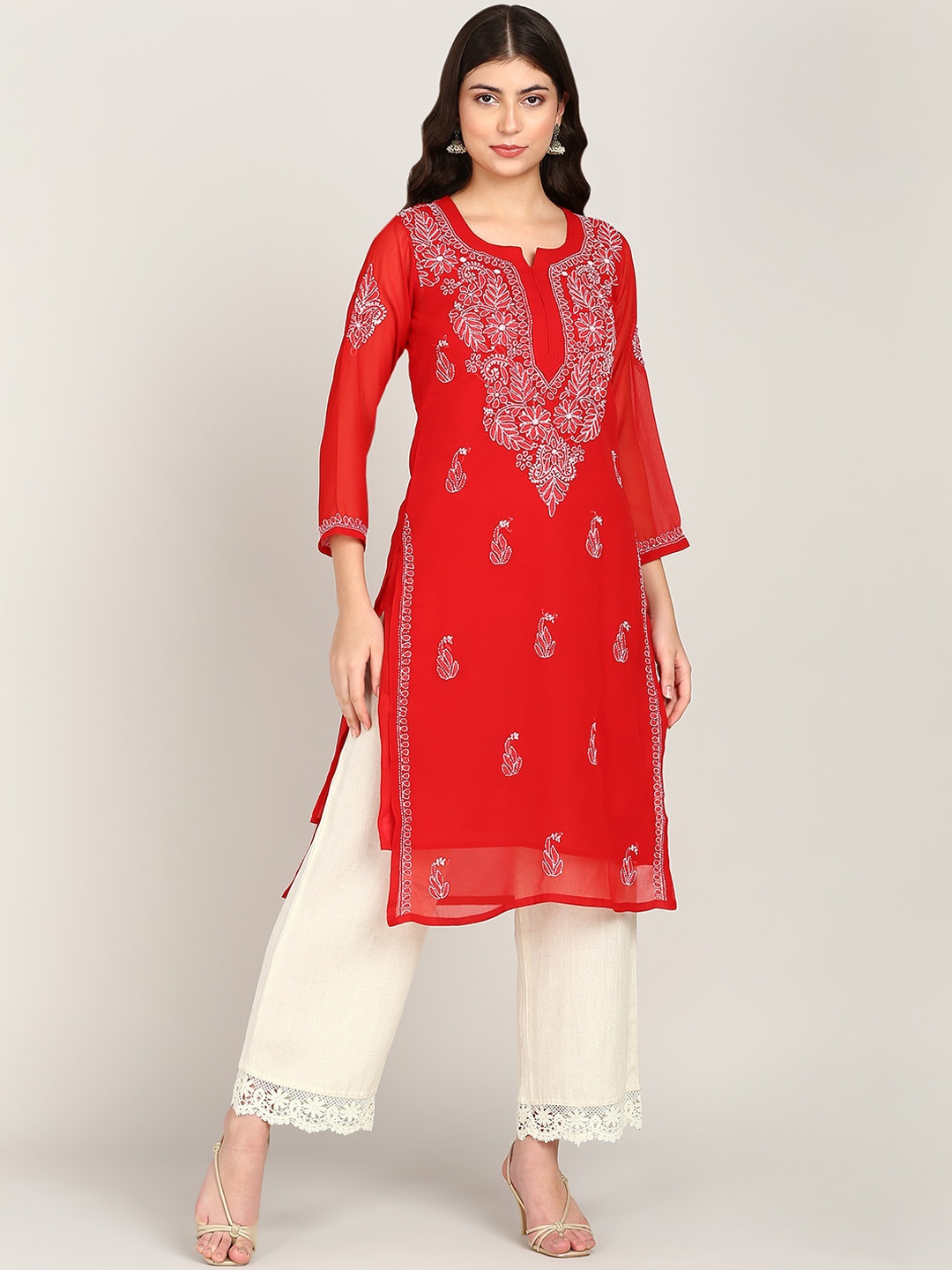 

VAHSON Floral Embroidered Chikankari Kurta, Red