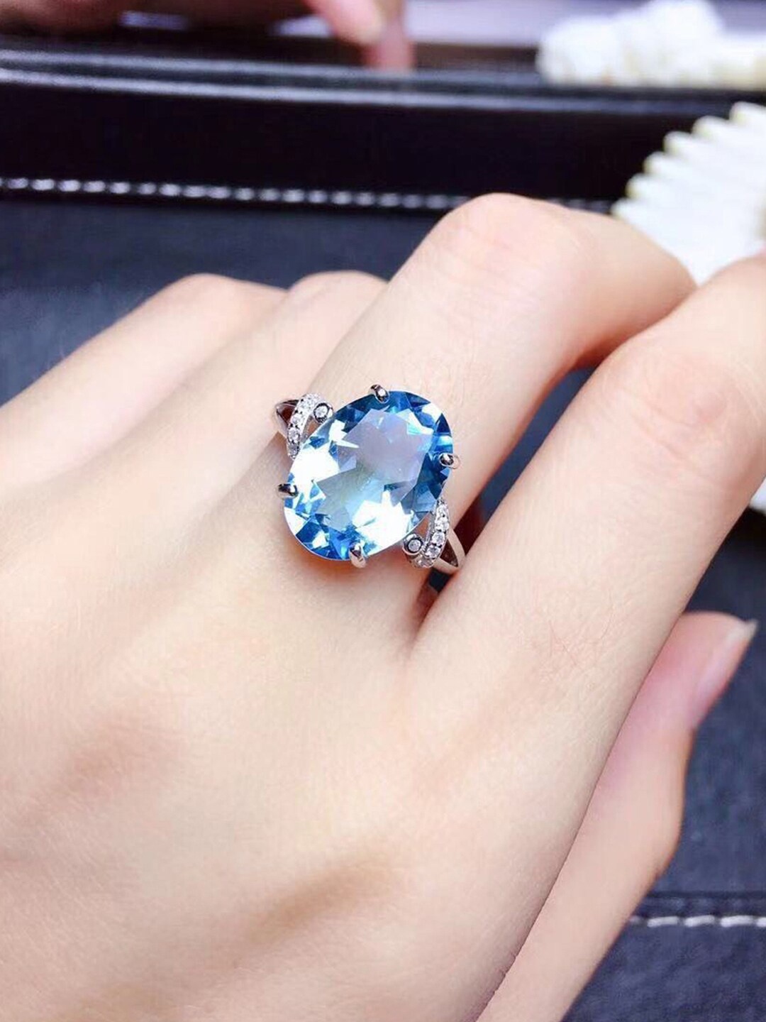 

Designs & You Silver-Plated AD Studded Oval Finger Ring