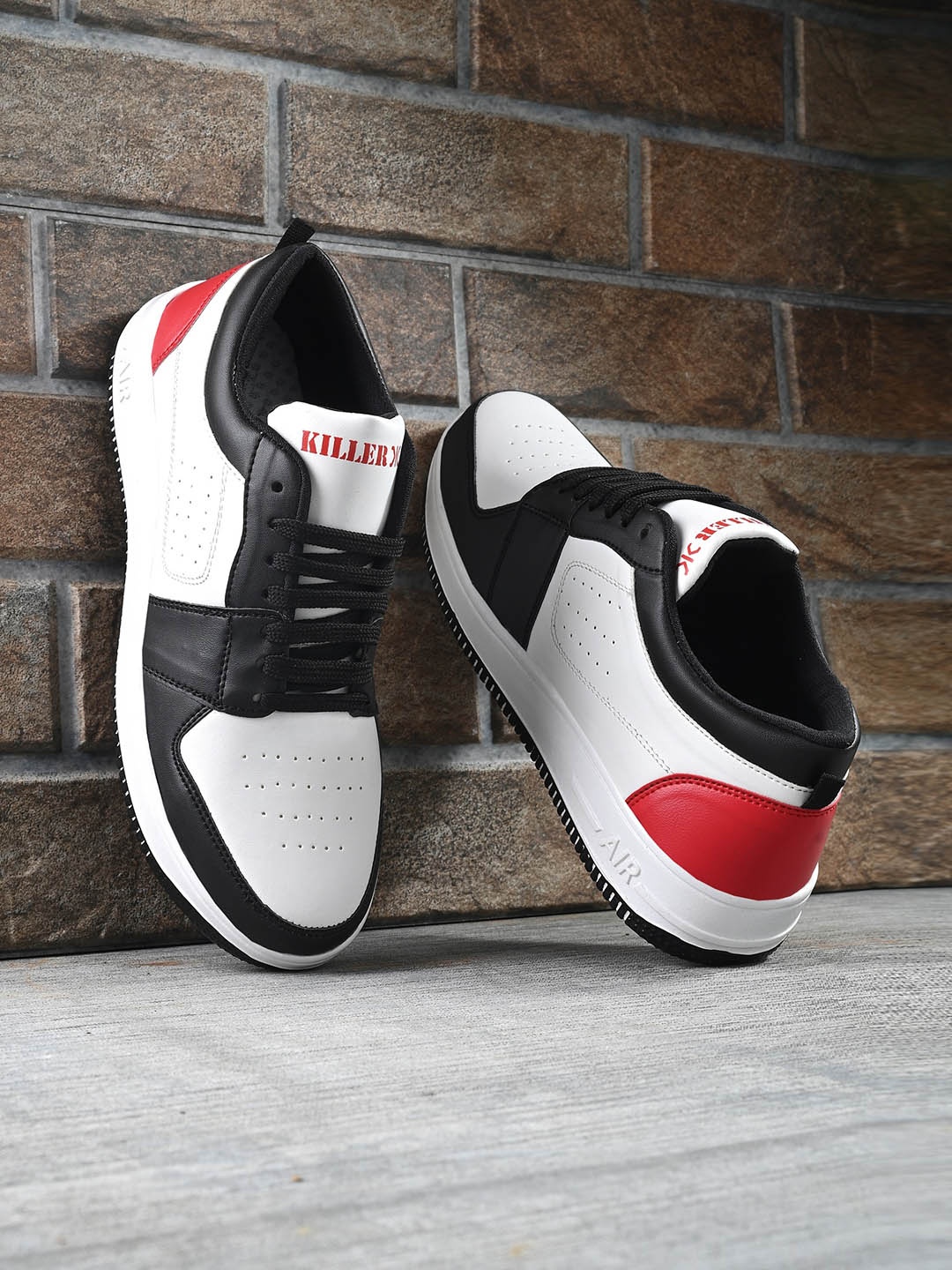 

Killer Men Colourblocked Lightweight Comfort Insole Sneakers, White