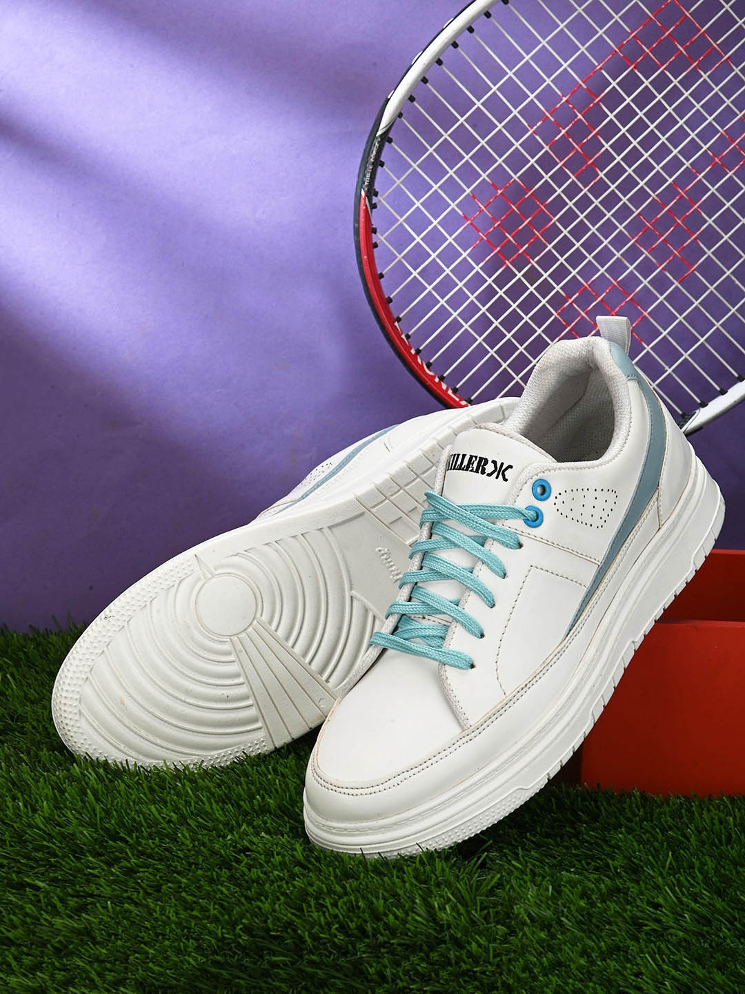 

Killer Men Lace-Up Lightweight Sneakers, White