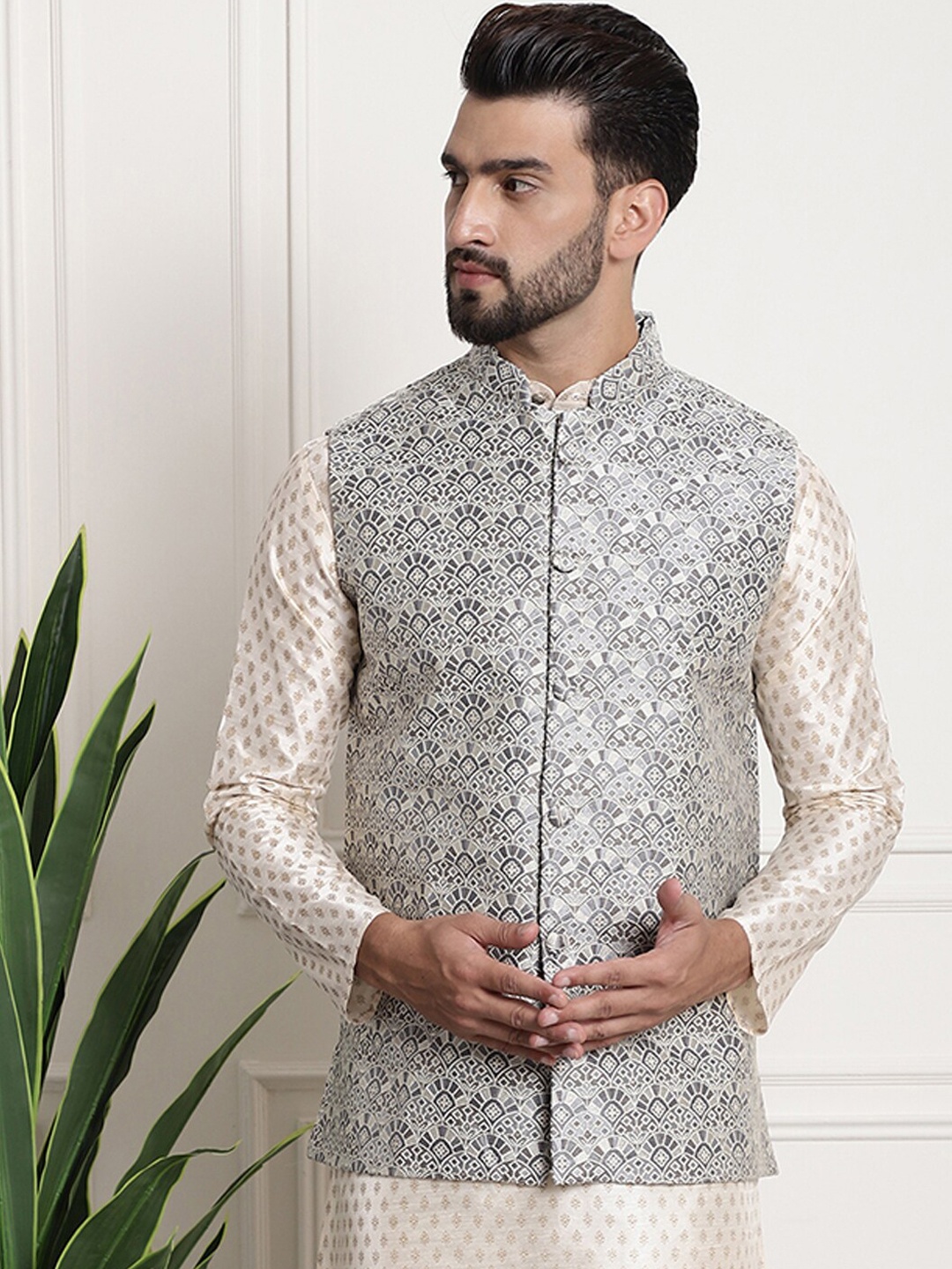 

SOJANYA Ethnic Motifs Woven Design Mandarin Collar Nehru Jackets, Grey