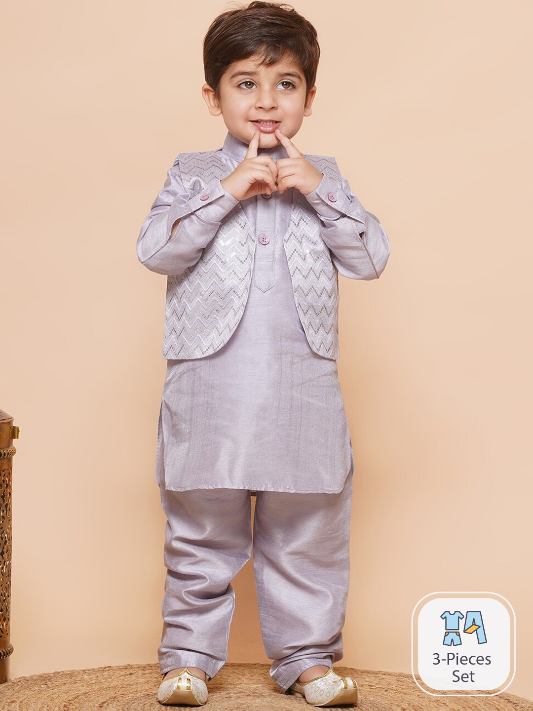 

Aj DEZInES Boys Regular Kurta with Pyjamas Waistcoat, Mauve