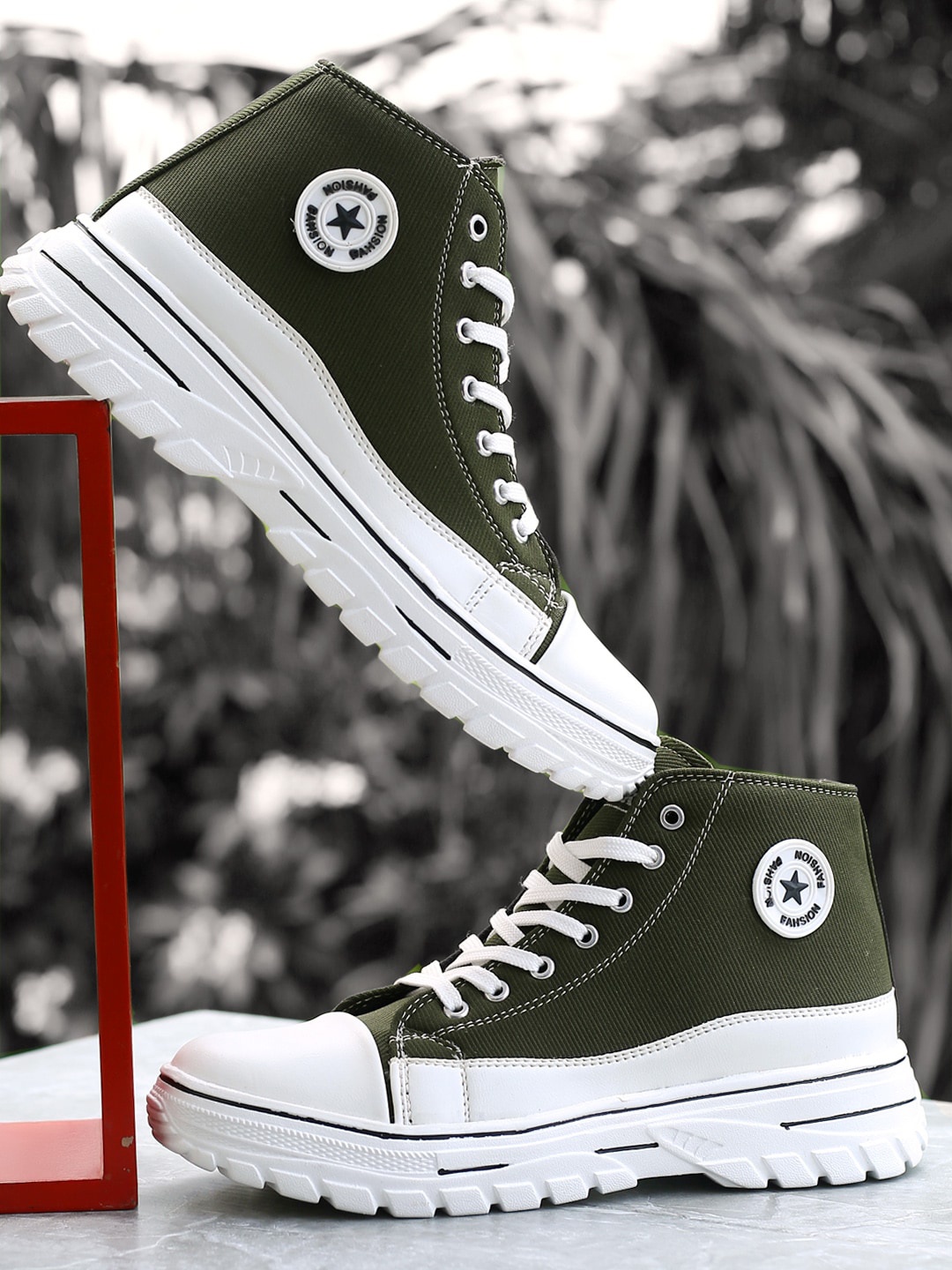 

mr.wonker Men Colourblocked Mid-Top Sneakers, Olive