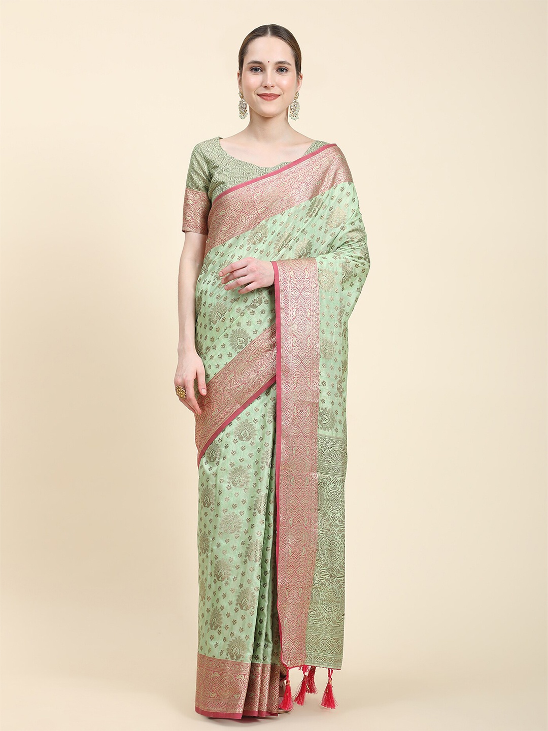 

MARGI DESIGNERS Ethnic Motifs Woven Design Zari Art Silk Kanjeevaram Saree, Green