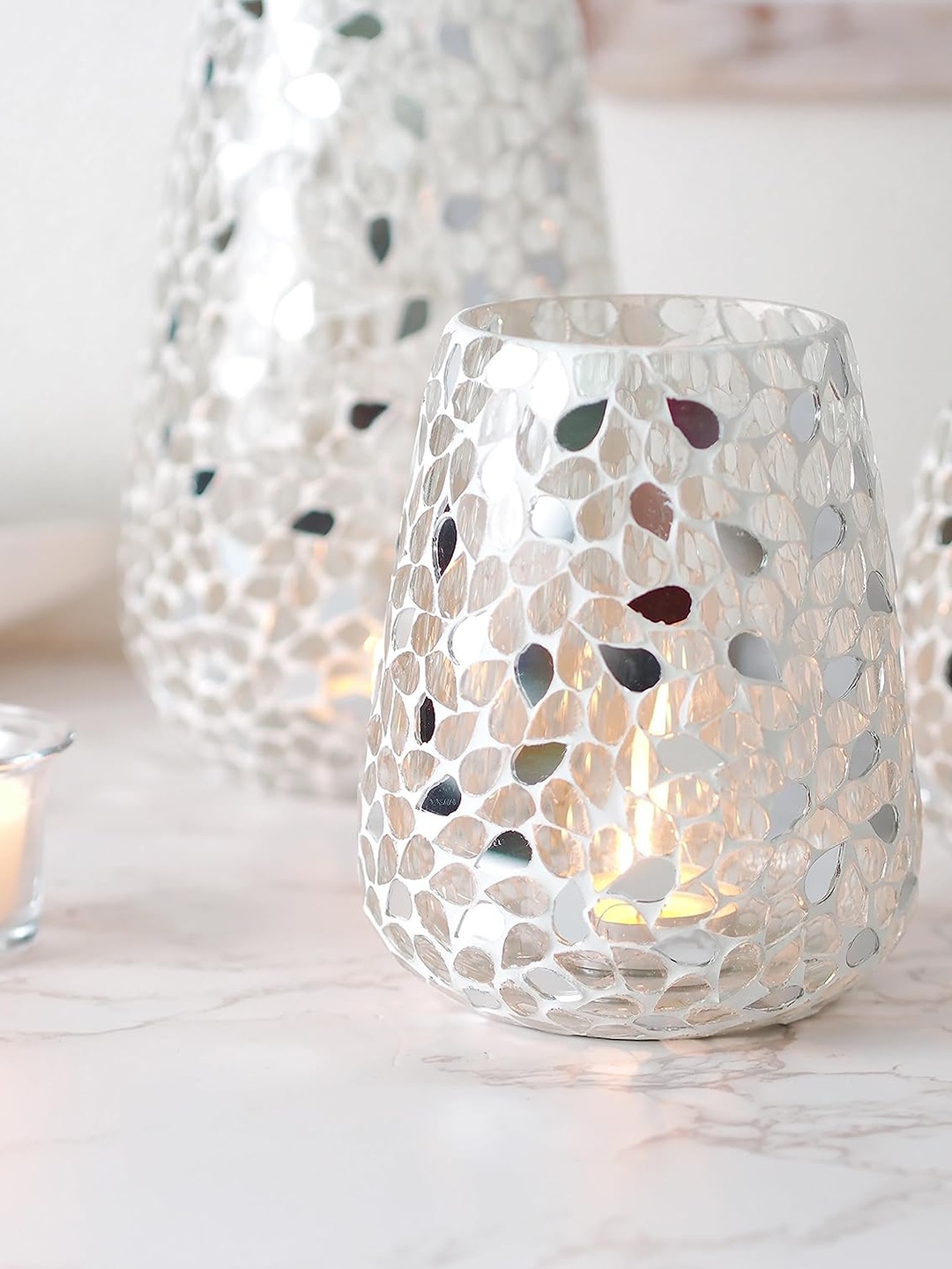 

HOSLEY Grey 2 Pieces Mosaic Glass Votive Tealight Candle Holder & 6 Pieces Free Tealights, Silver
