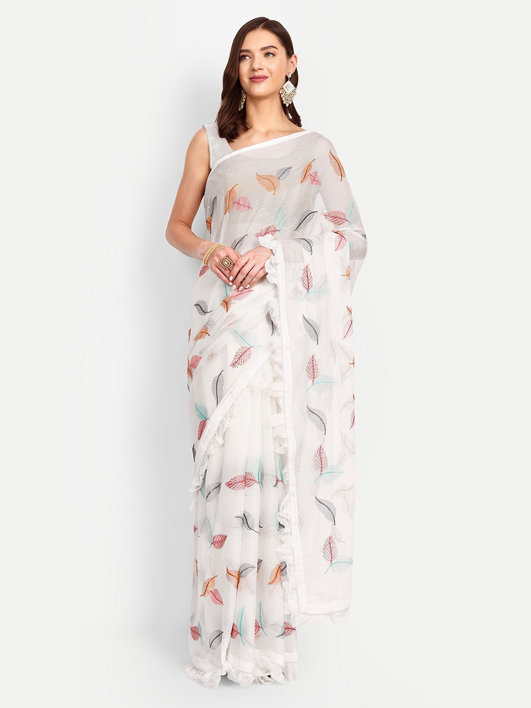 

DrapeMall Floral Embroidered Saree, White