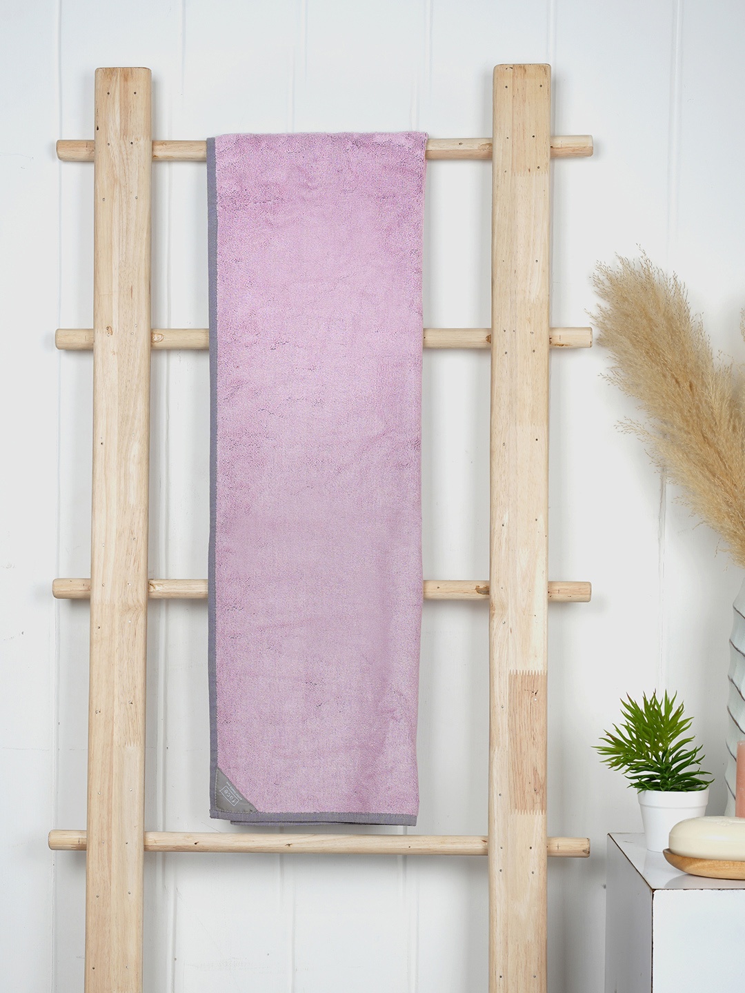 

Doctor Towels 550 GSM Anti-Bacterial Banana Terry Bath Towel, Lavender