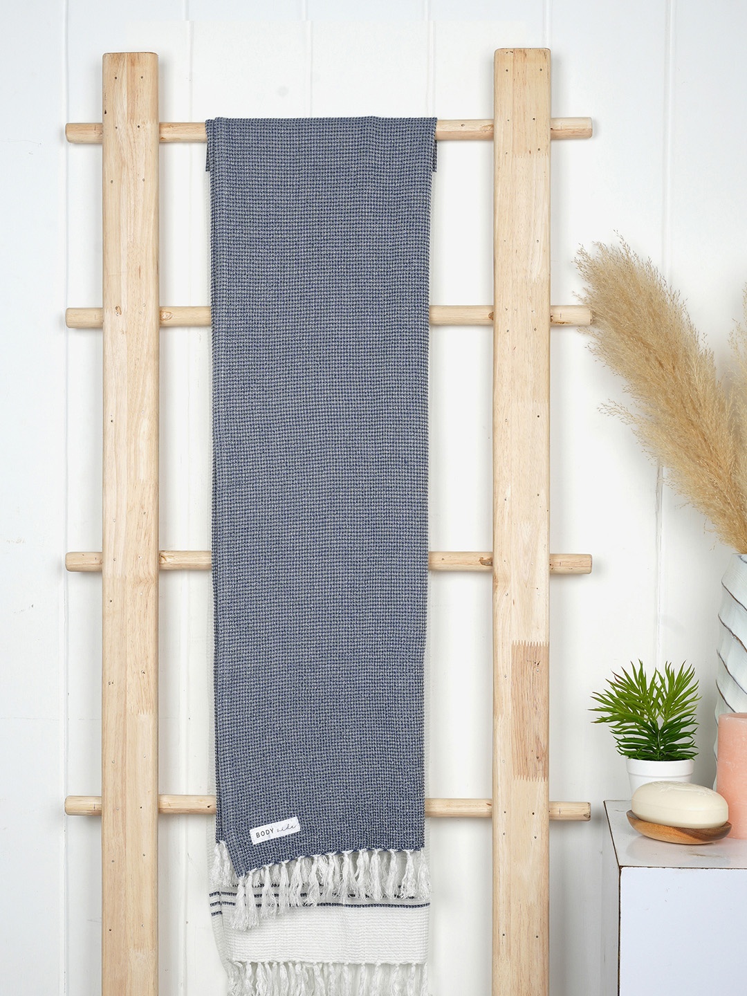 

DOCTOR TOWELS Denim Blue 400 GSM Anti-Odor Bamboo Waffle Bath Towel