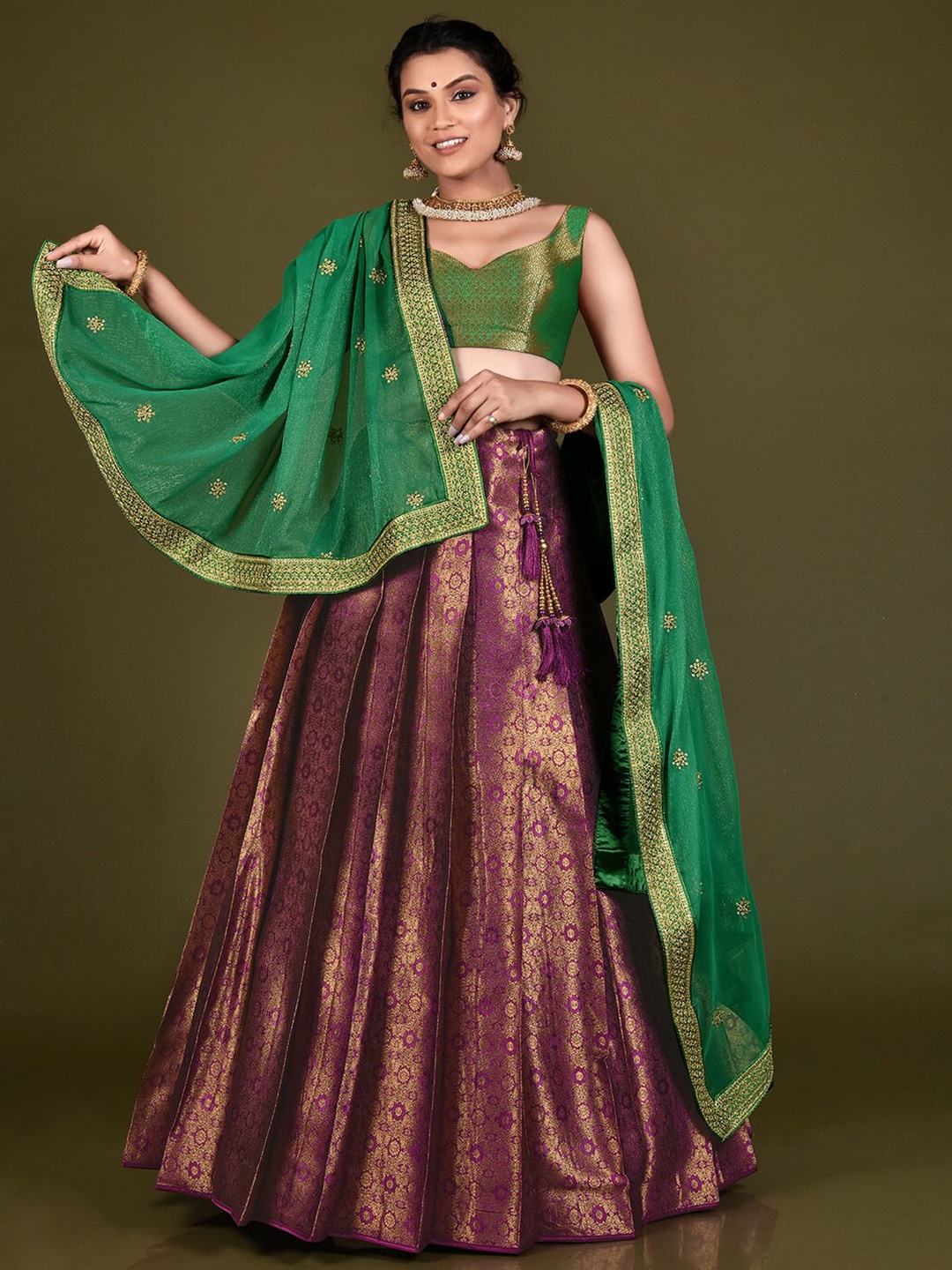 

HALFSAREE STUDIO Semi-Stitched Lehenga & Unstitched Blouse With Dupatta, Green