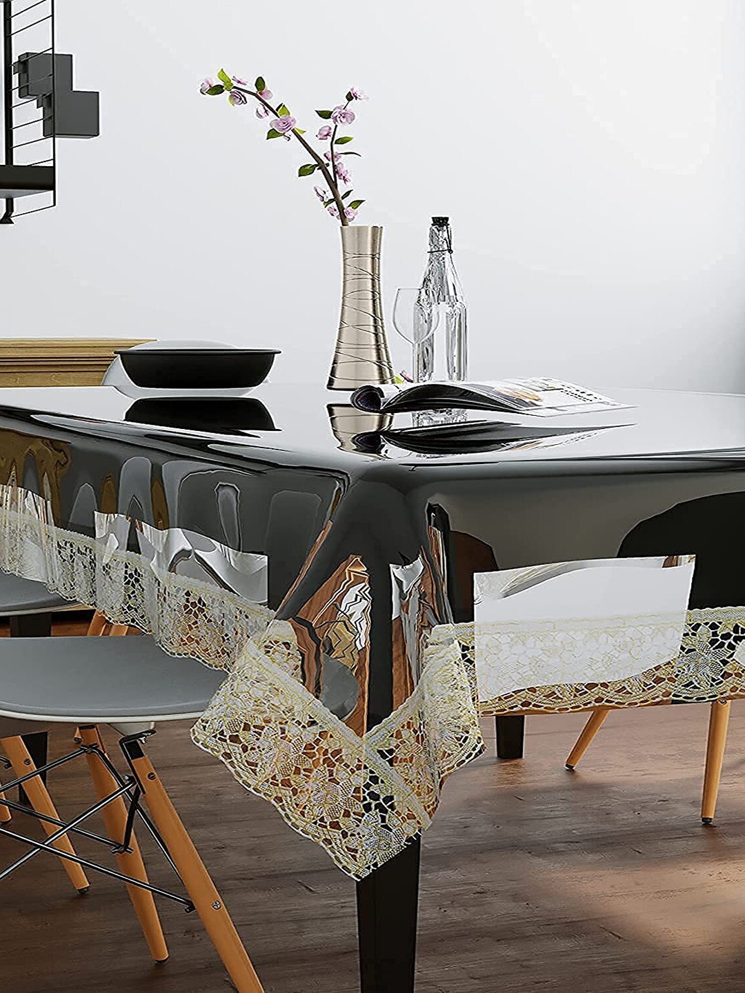 

Dakshya Industries Black & White 6-Seater Rectangular Table Cover