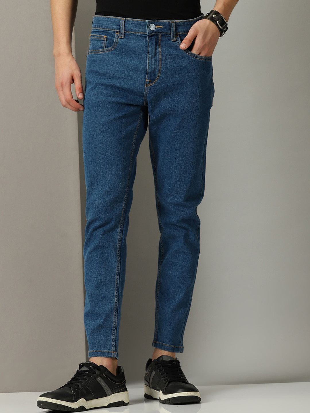 

Old Grey Men Slim Fit Mid-Rise Clean Look Stretchable Cotton Jeans, Blue