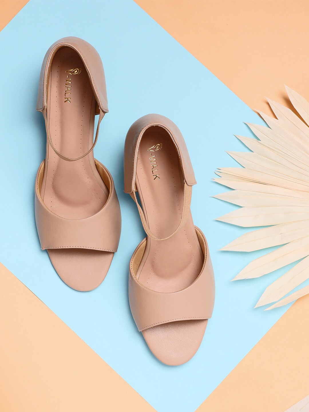 

V-WALK Closed Back Block Heels Sandals, Peach