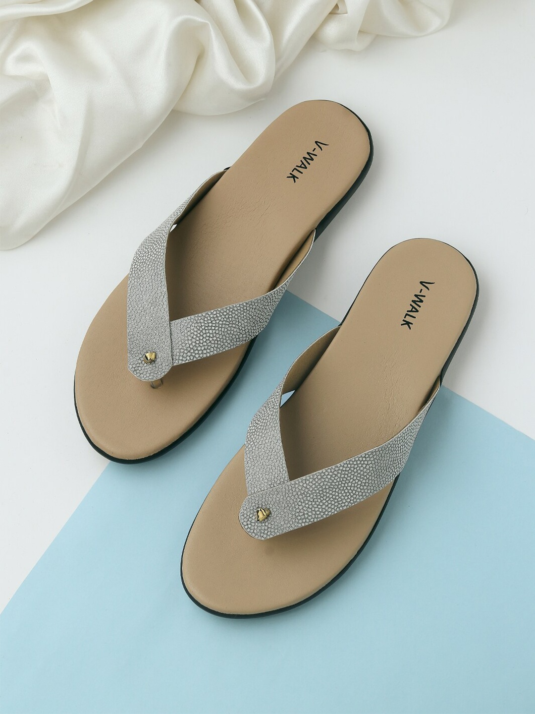 

V-WALK Textured Open Toe Flats, Grey