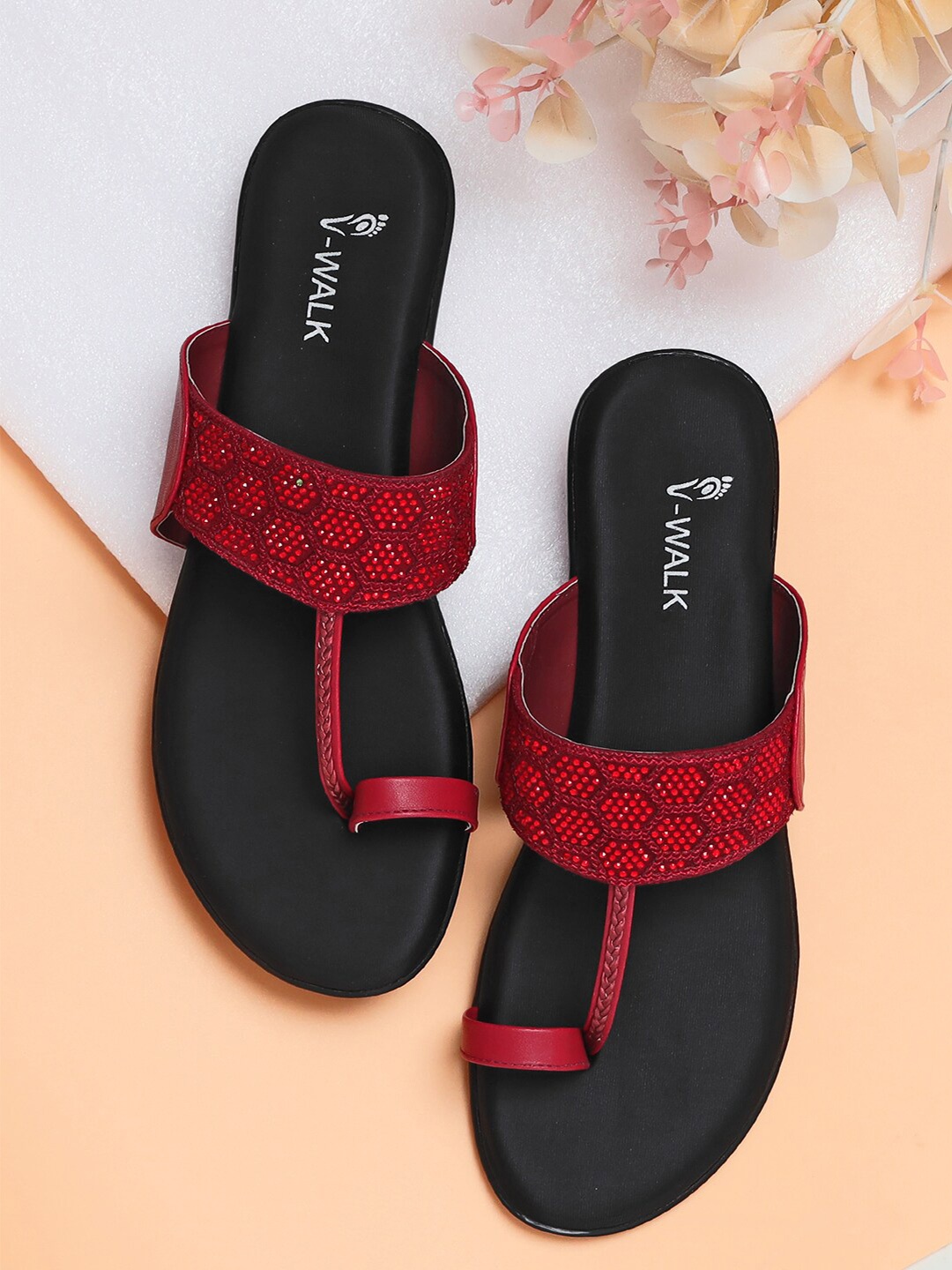 

V-WALK Ethnic Embellished One Toe Flats, Maroon