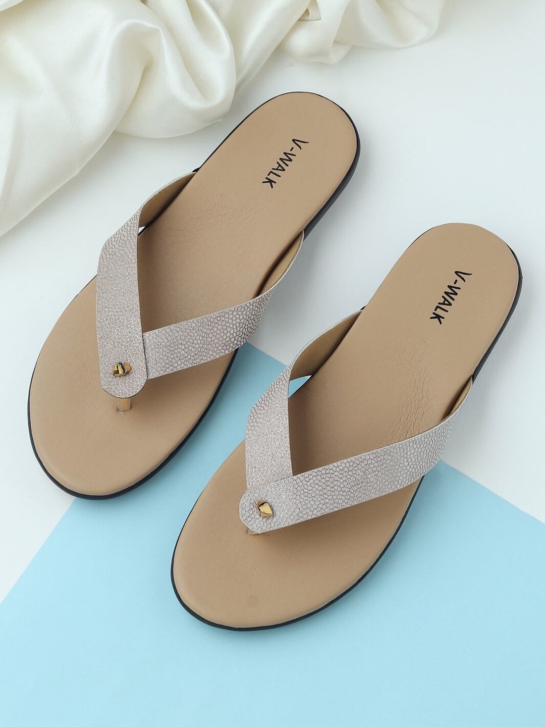 

V-WALK Textured Open Toe Flats, Beige