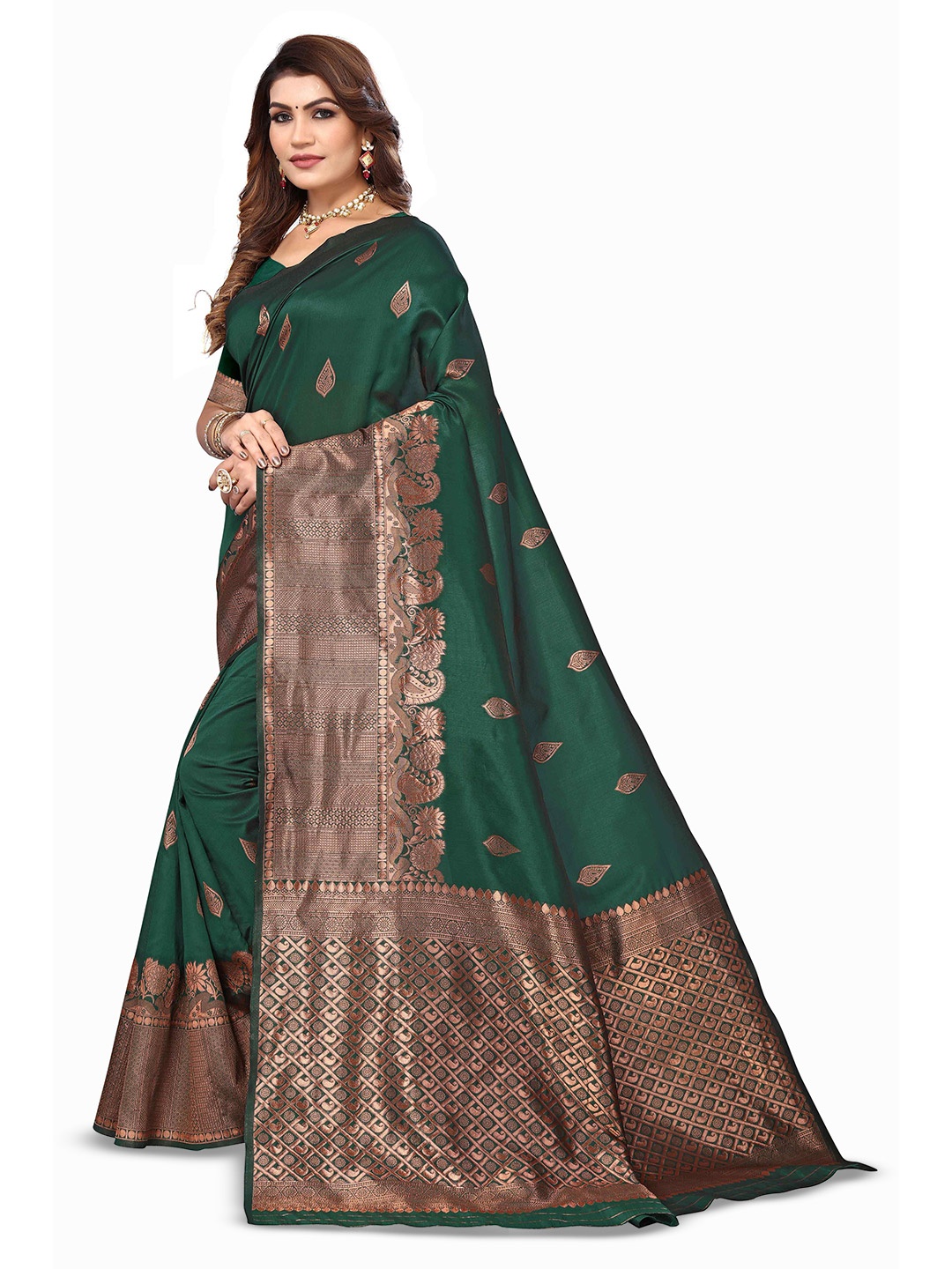 

Varanga Ethnic Motifs Woven Design Zari Banarasi Saree, Green