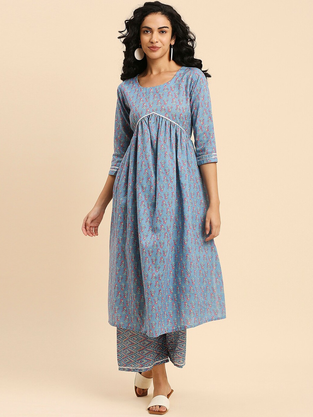 

GUFRINA Floral Printed A-Line Kurta with Palazzos, Blue