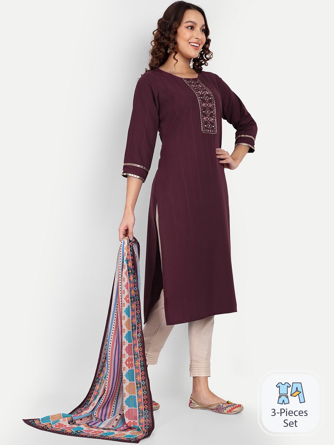 

Growish Yoke Design Regular Kurta with Trousers & With Dupatta, Purple
