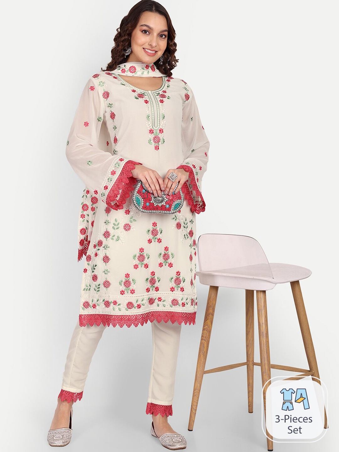 

Growish Floral Embroidered Kurta & Trousers With Dupatta, White
