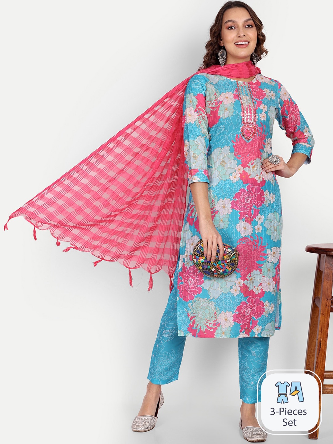 

Growish Floral Printed Regular Kurta with Trousers & Dupatta, Pink
