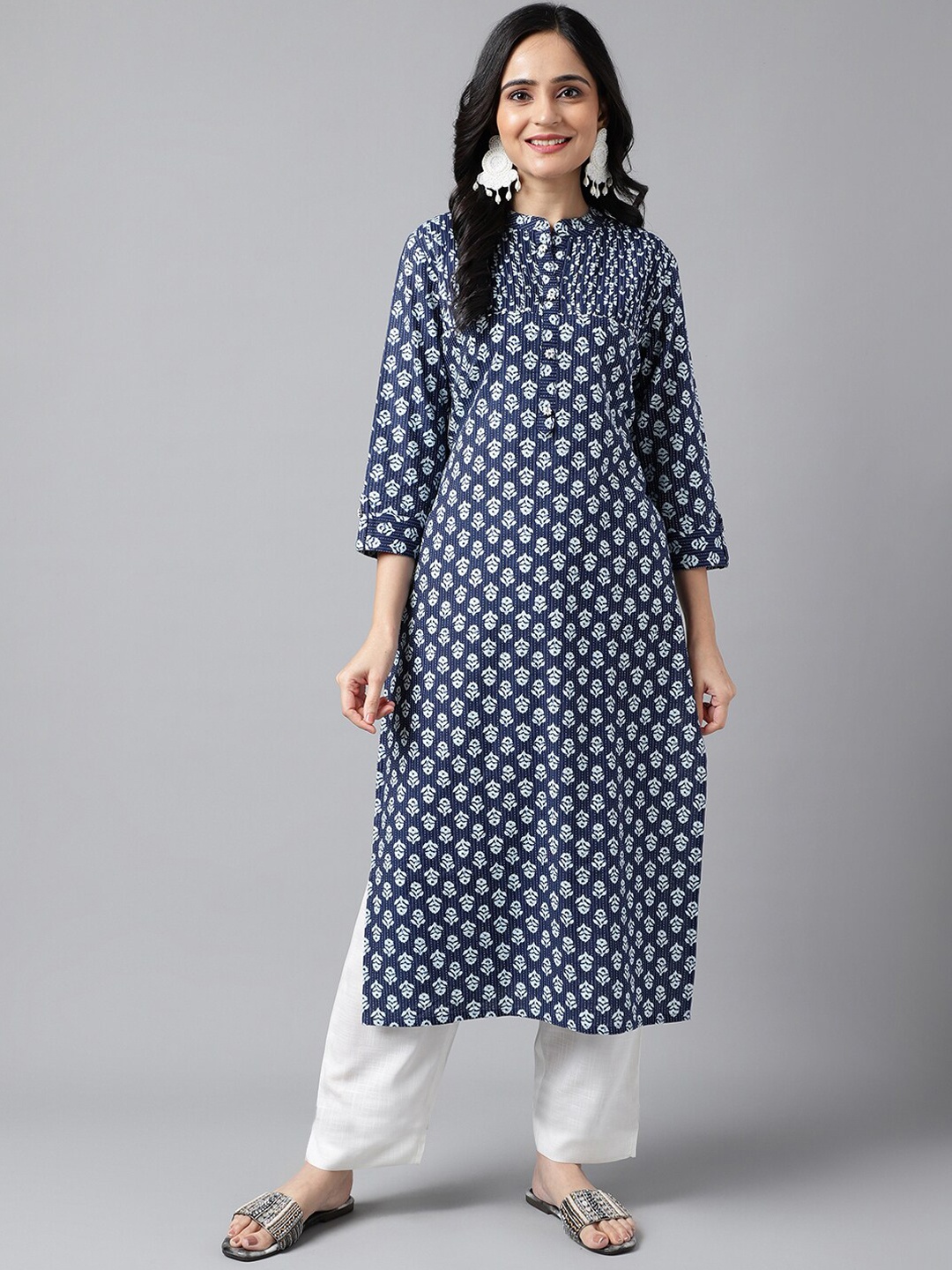 

Neemiya Ethnic Motifs Printed Pure Cotton Kurta, Navy blue