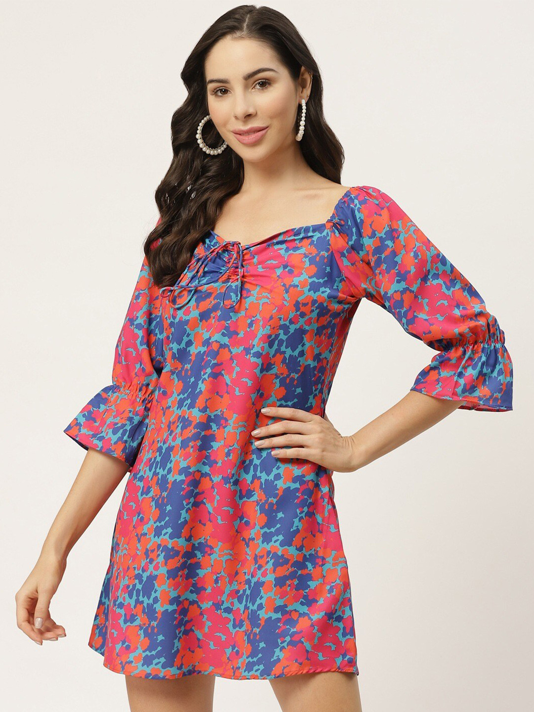 

DressBerry Blue & Red Abstract Printed Tie-Up Neck Bell Sleeves Georgette A-Line Dress