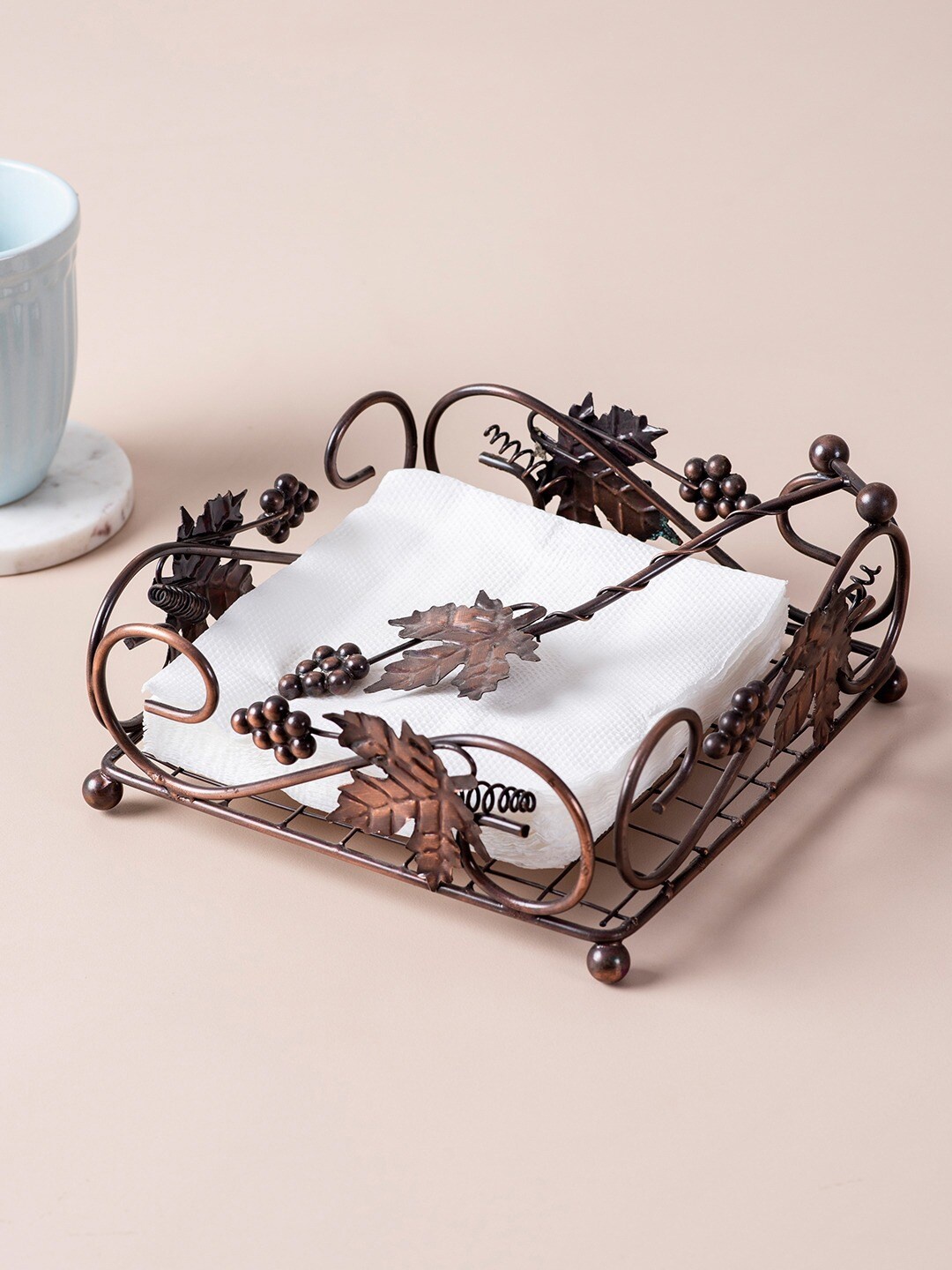 

nestroots Copper-Toned Textured Metallic Tissue Holder