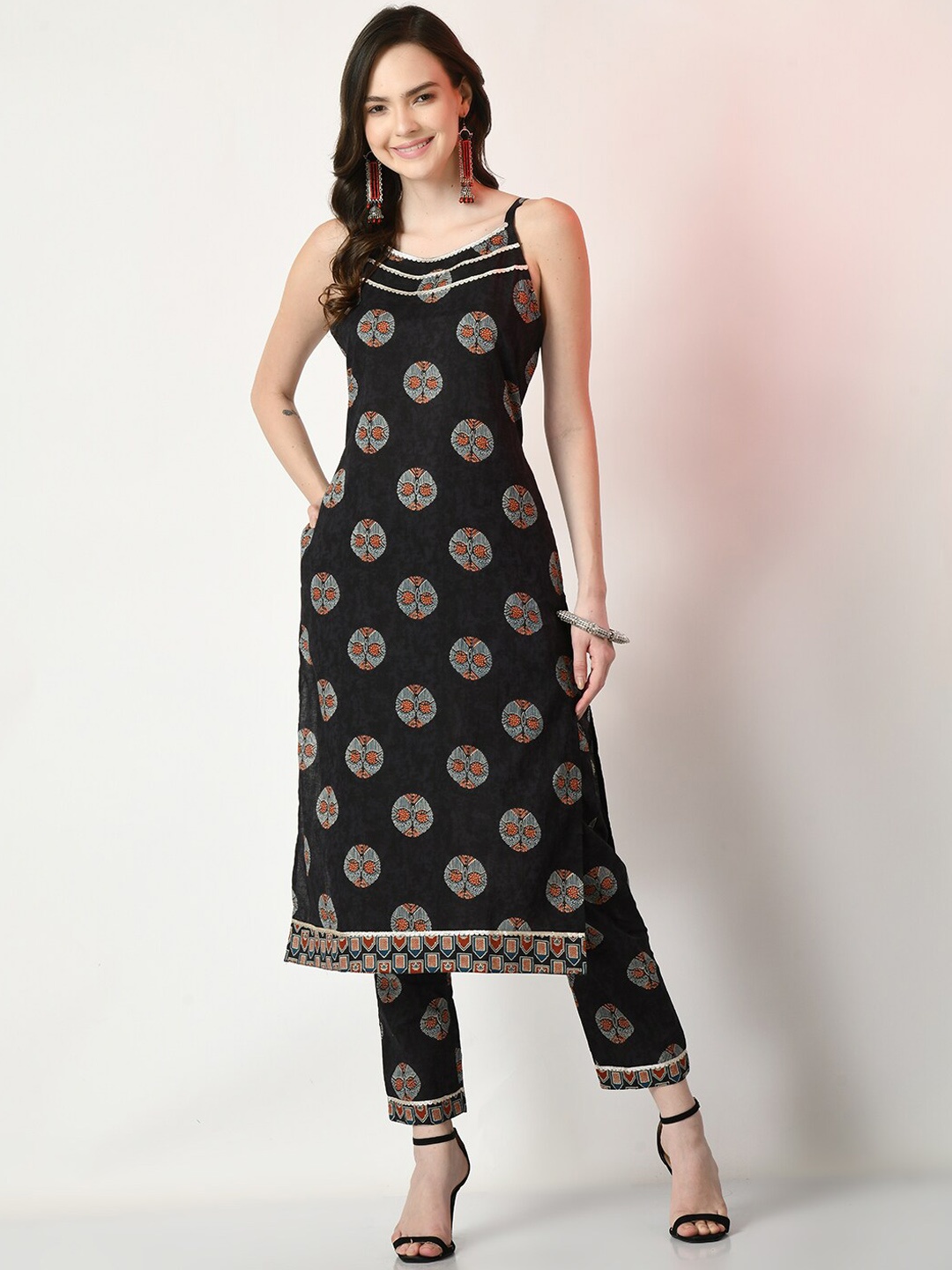 

Sangria Black Geometric Printed Shoulder Straps Cotton Gotta Patti Kurta With Trouser