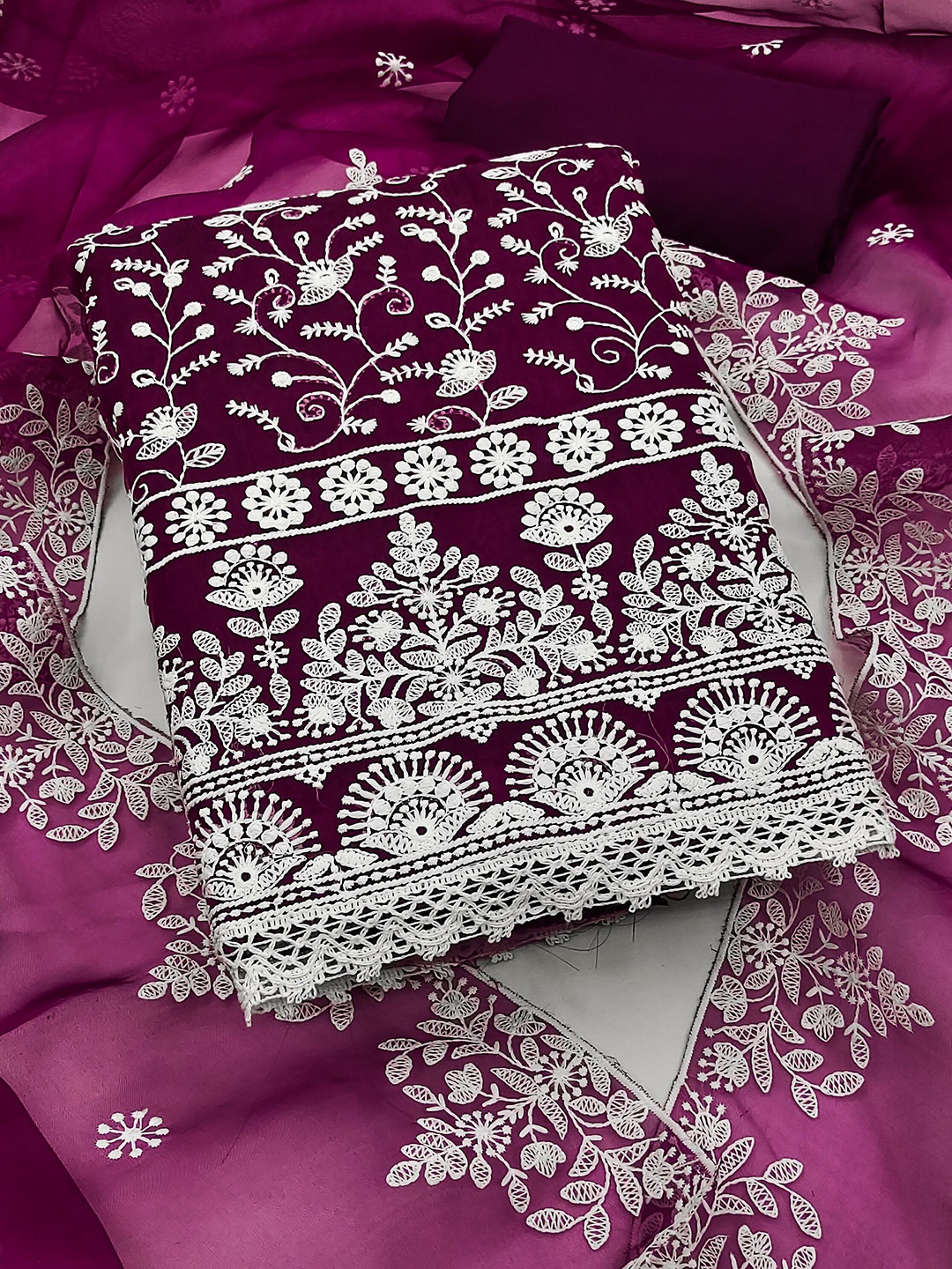 

SHADOW & SAINING Embroidered Unstitched Dress Material, Purple