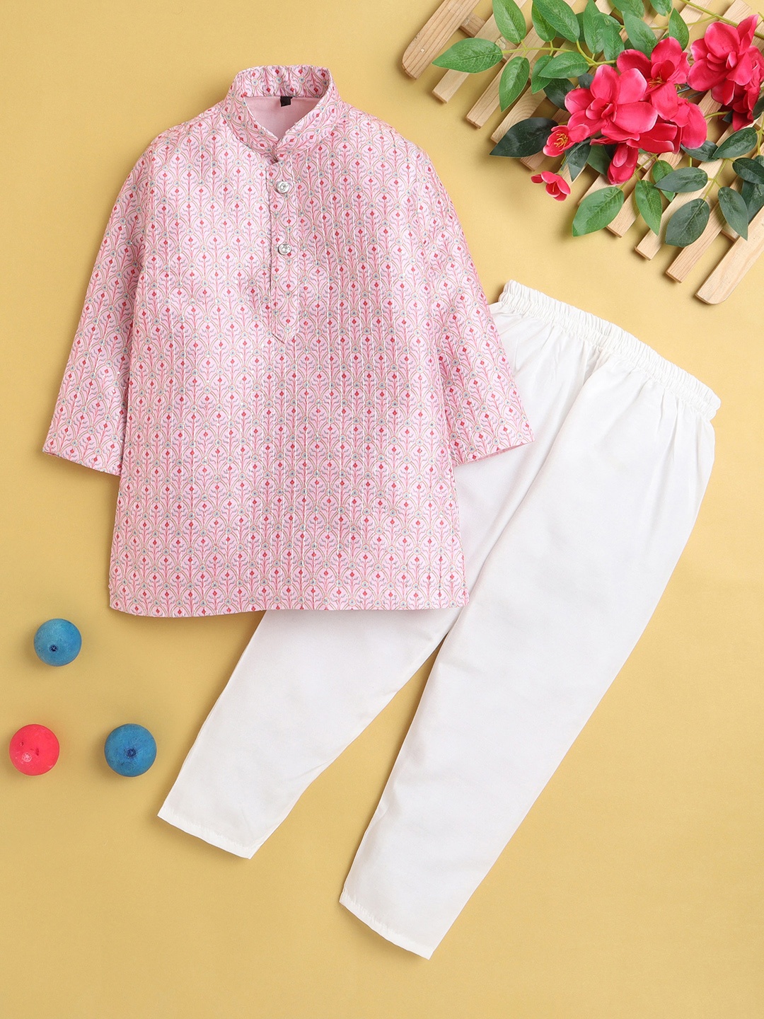

BAESD Boys Ethnic Motifs Printed Mandarin Collar Regular Thread Work Kurta with Pyjamas, Pink
