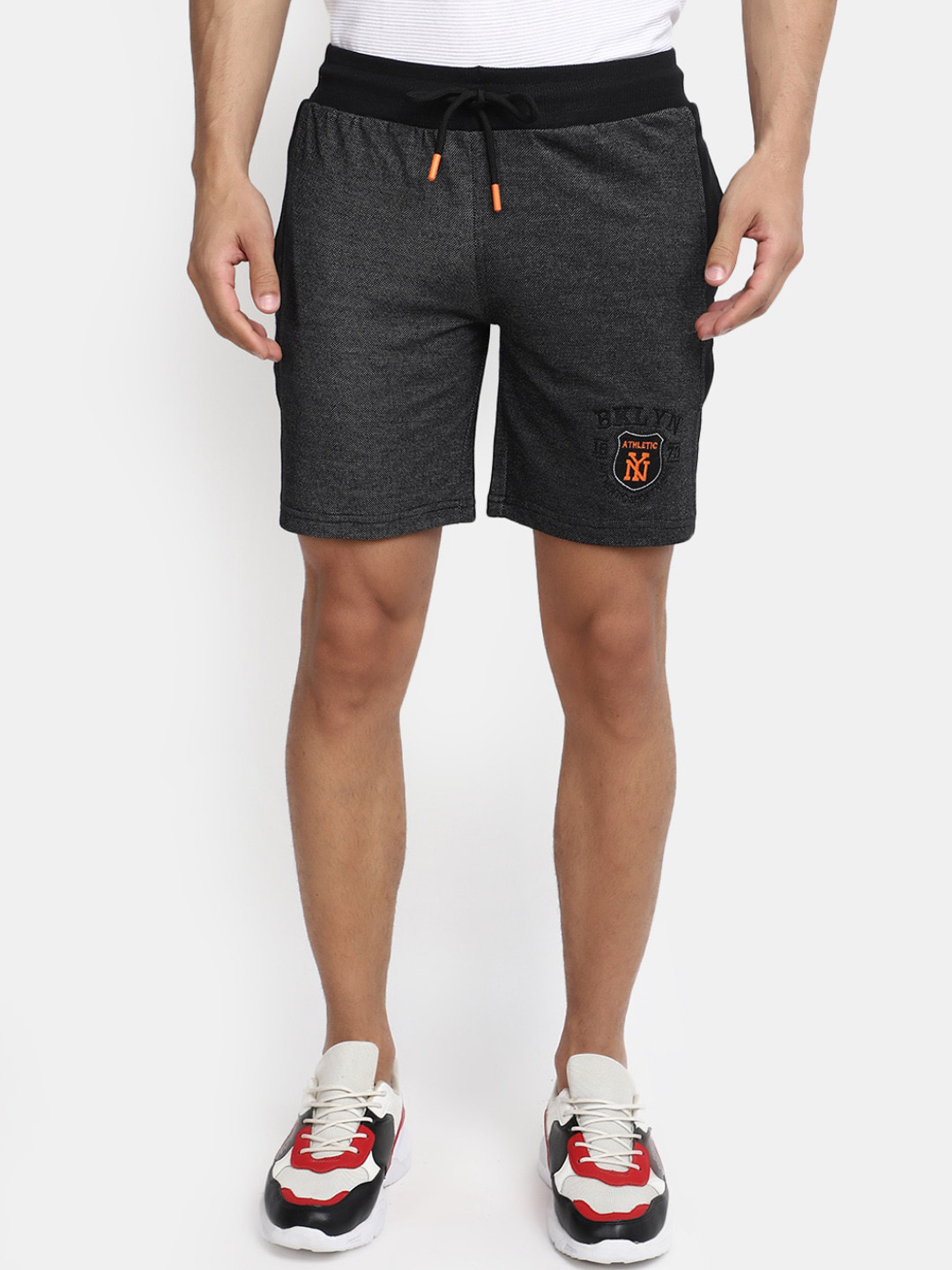 

V-Mart Men Mid-Rise Cotton Shorts, Black