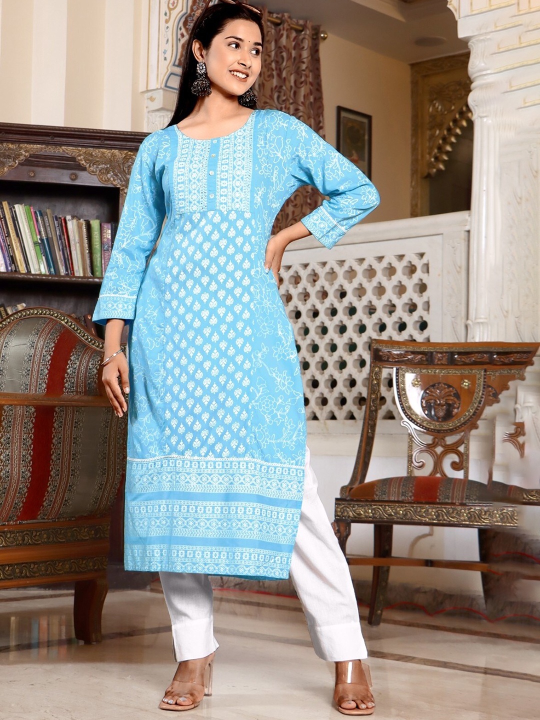 

Sangria Ethnic Motif Printed Round Neck Straight Kurta, Blue