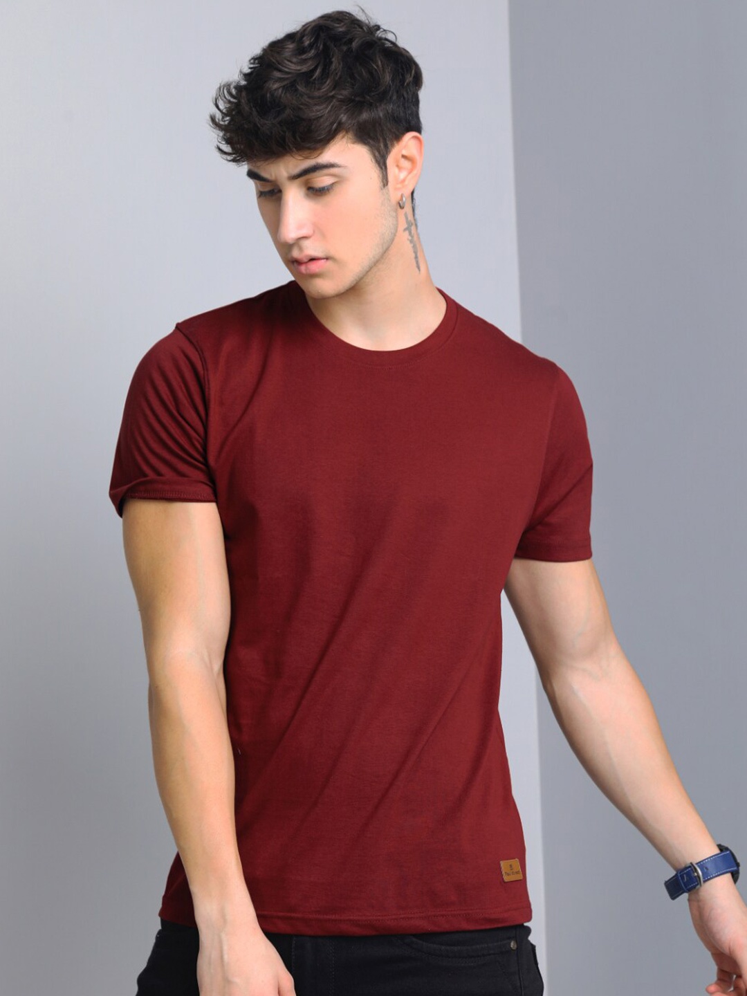 

PAUL STREET Round Neck Bio Finish Pure Cotton Slim Fit T-shirt, Maroon