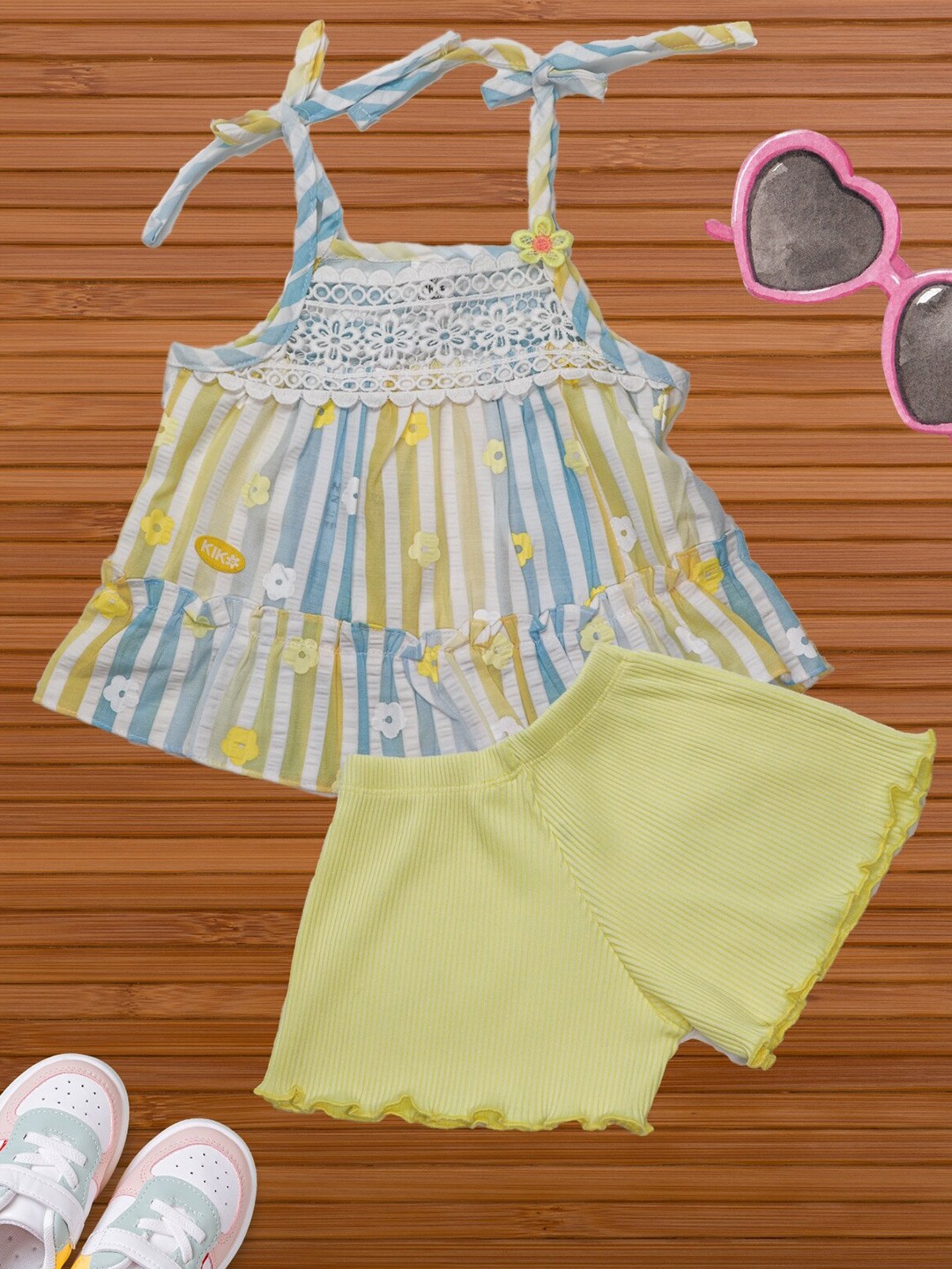 

YOUSTYLO Infants Girls Striped Top & Shorts, Green