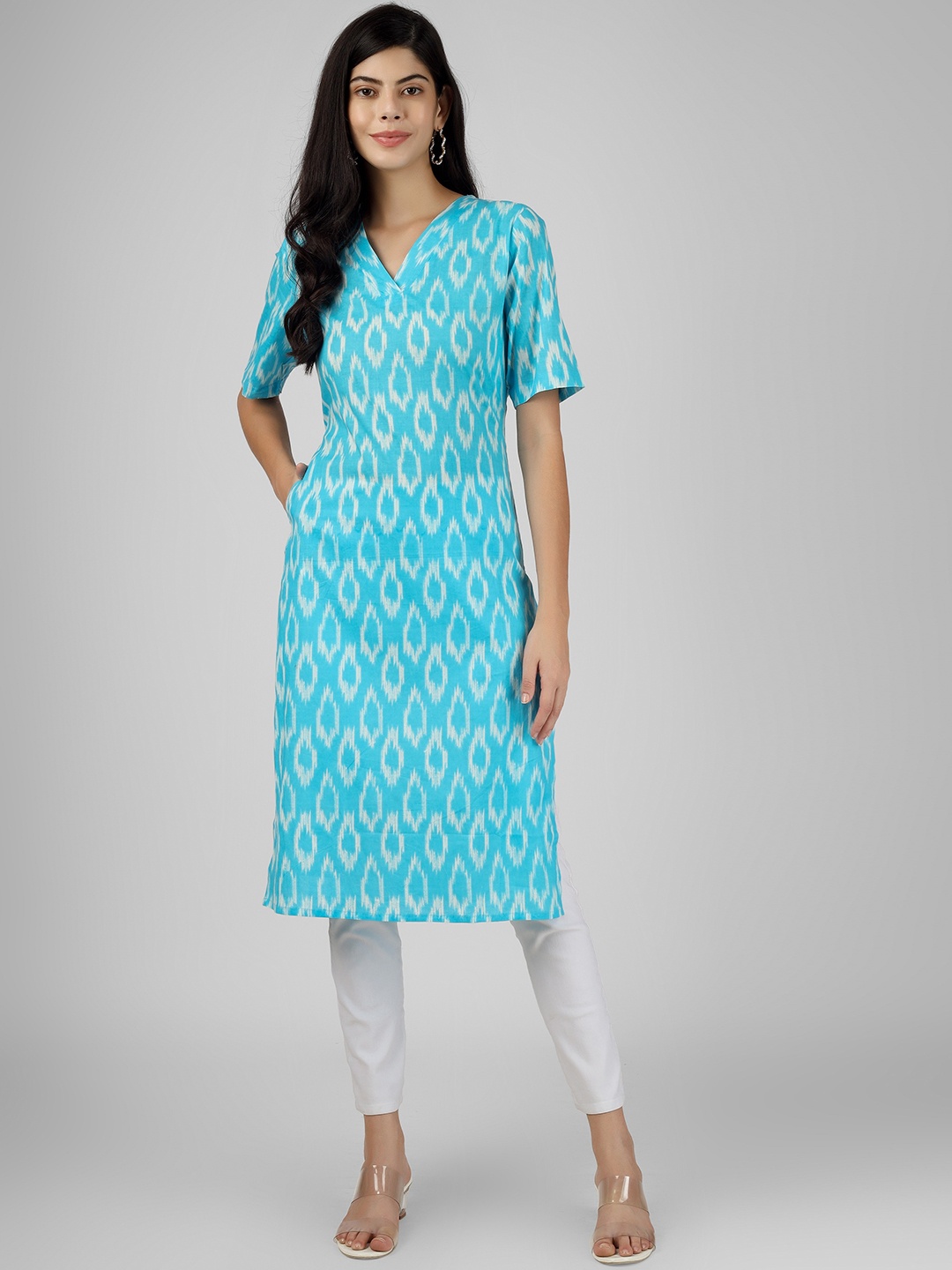 

CELEBRAVO Ikat Printed V-Neck Straight Cotton Kurta, Blue