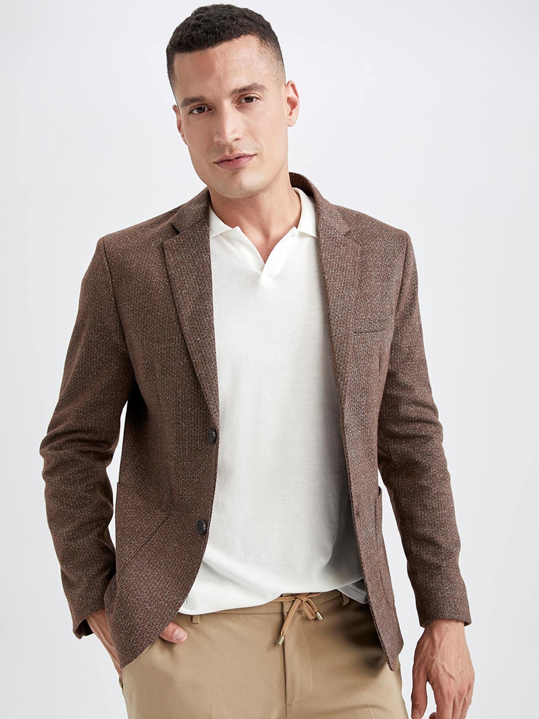 

DeFacto Self Design Single-Breasted Notched Lapel Blazer, Brown