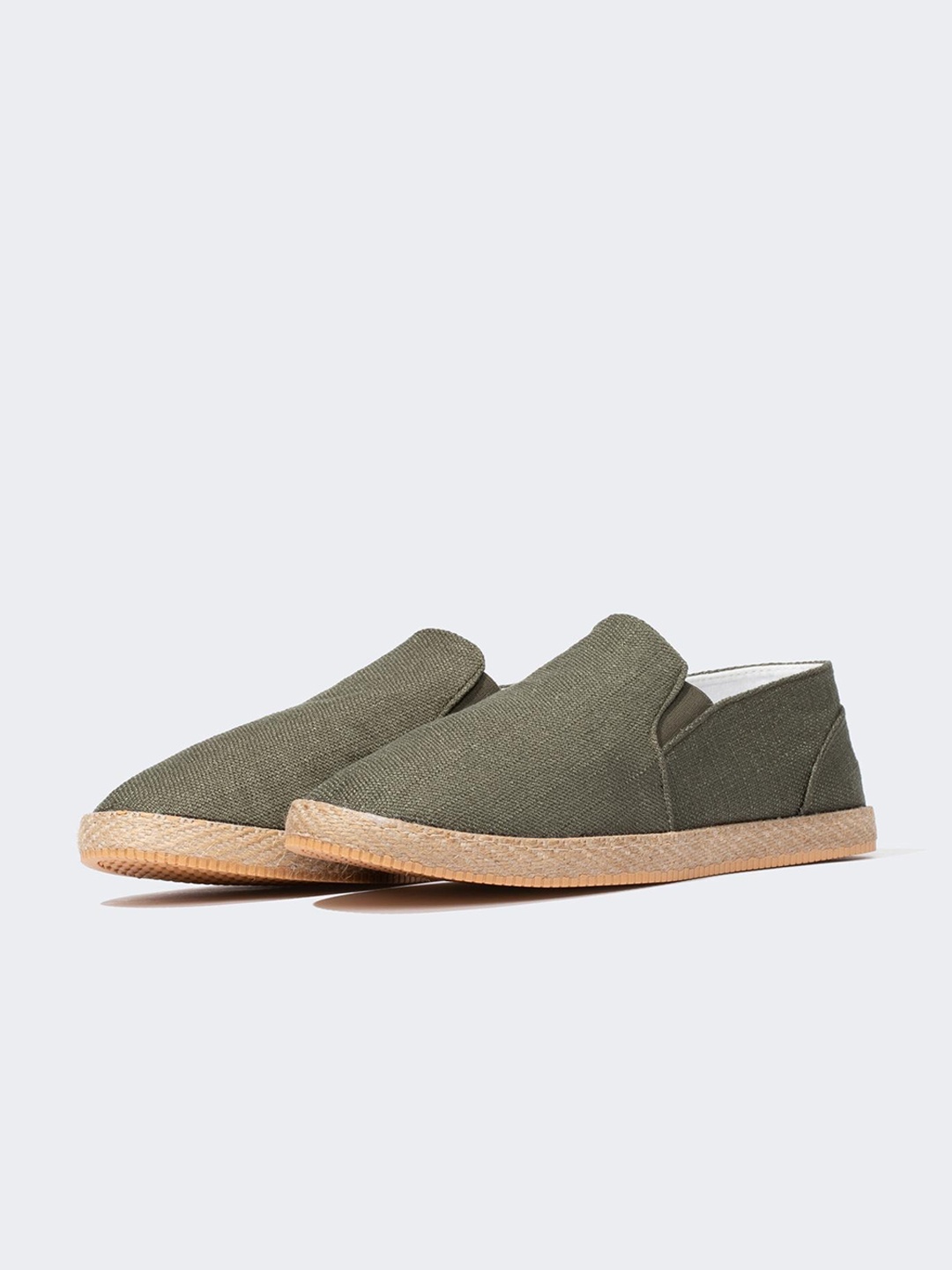 

DeFacto Men Textured Slip On Sneakers, Green