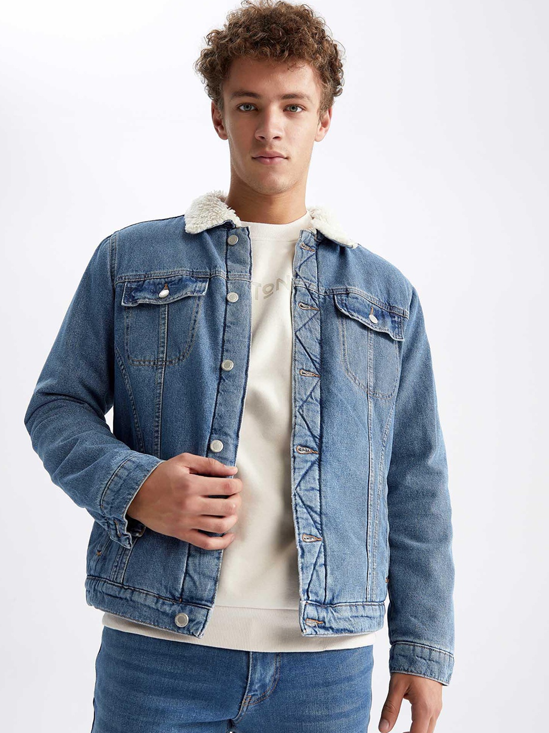 

DeFacto Washed Pure Cotton Crop Denim Jacket, Blue