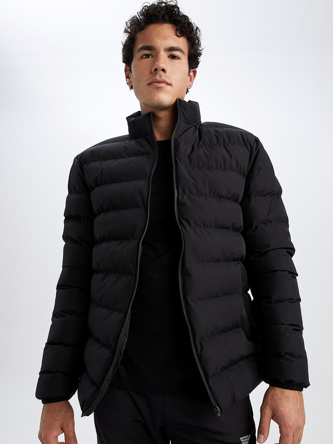 

DeFacto Self Design Hooded Puffer Jacket, Black