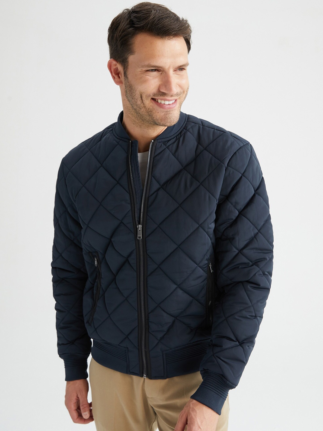 

DeFacto Stan Collar Quilted Jacket, Navy blue