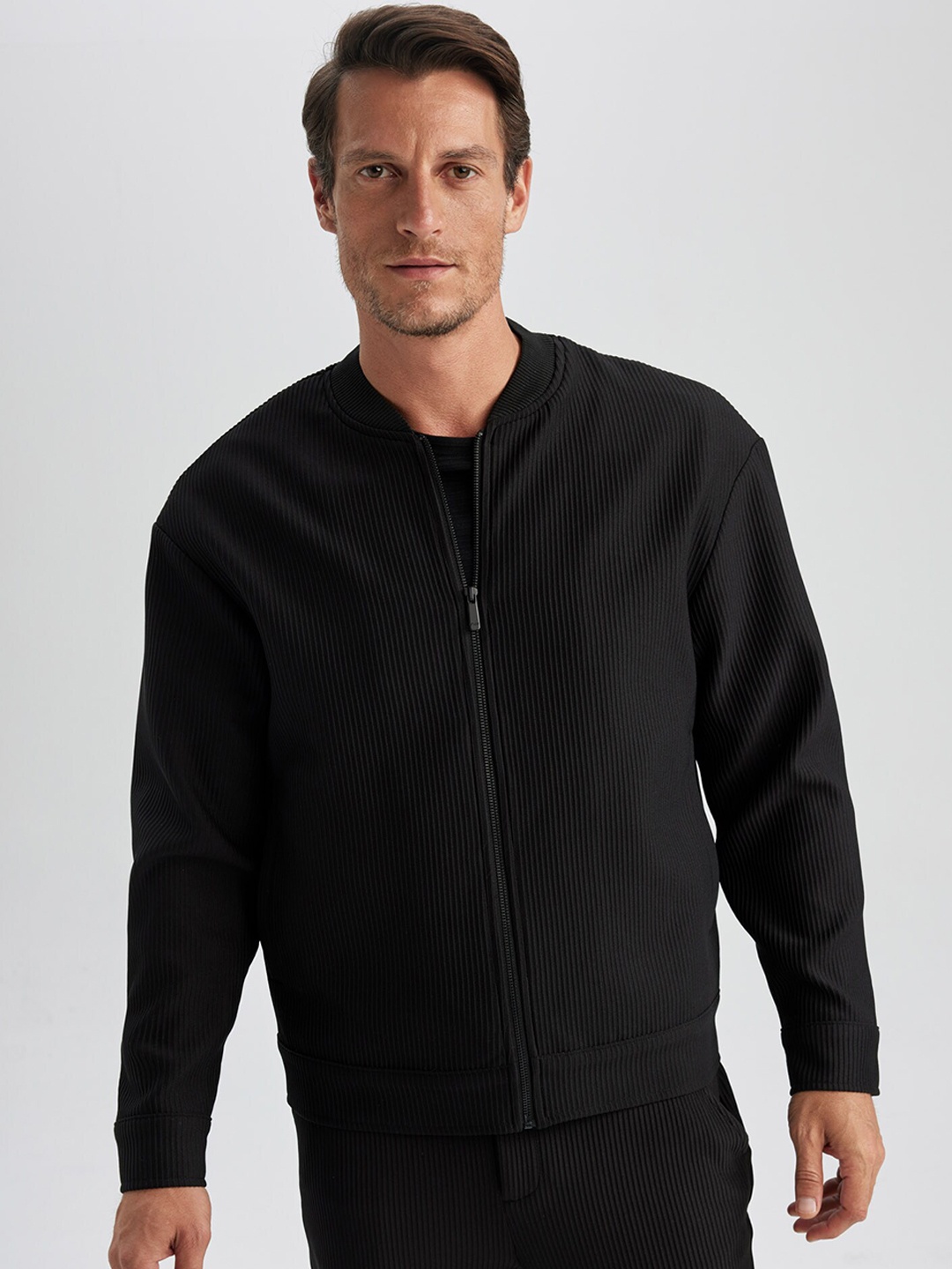 

DeFacto Self Design Bomber Jacket, Black