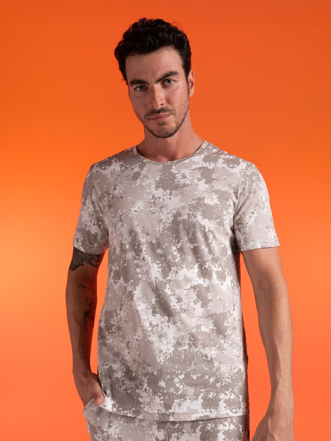 

DeFacto Abstract Printed Cotton T-shirt, Beige