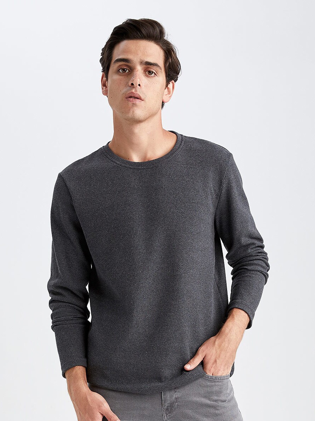 

DeFacto Round Neck Long Sleeve Sweatshirt, Grey